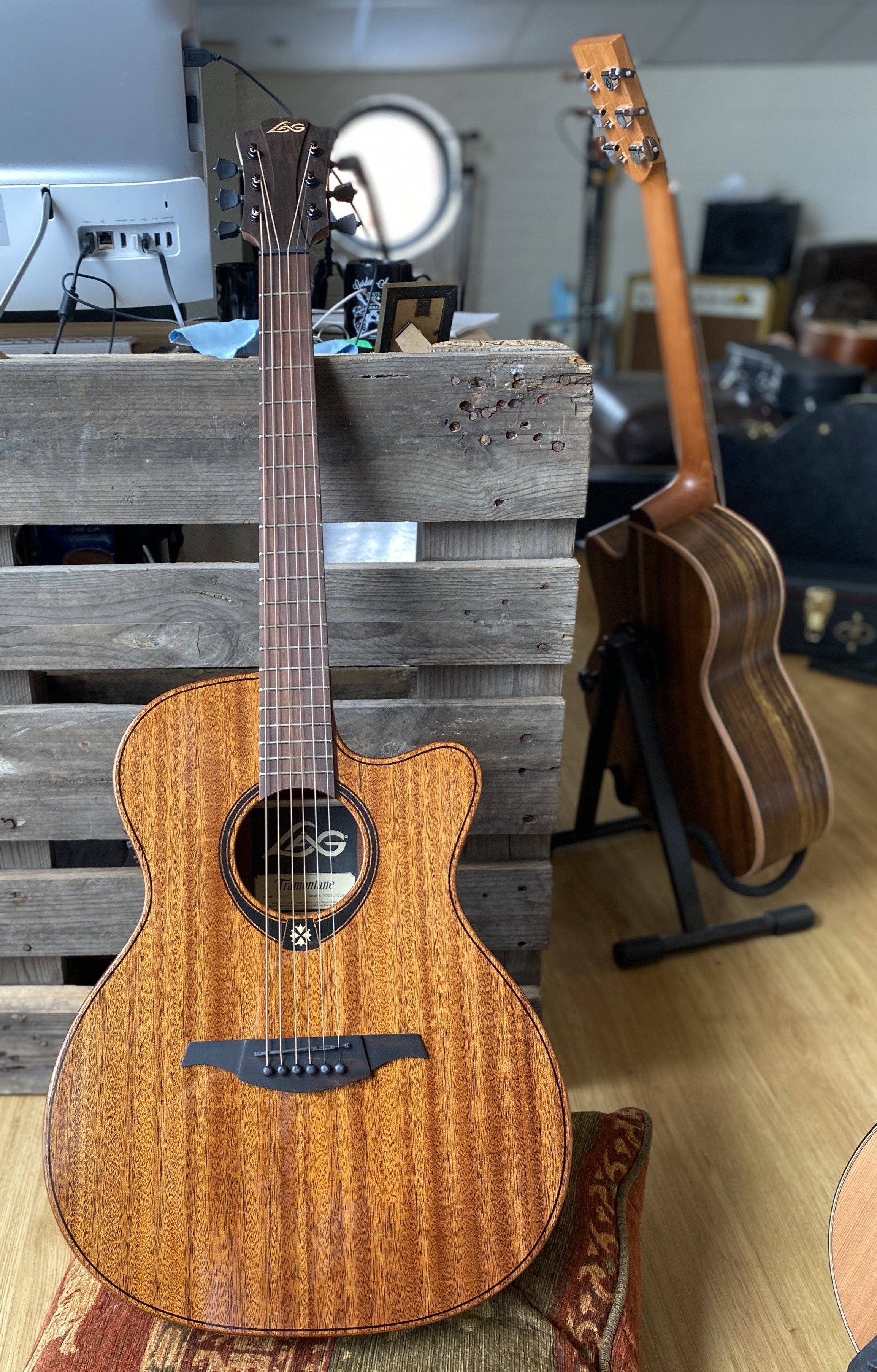 LAG TRAMONTANE 98 T98ACE AUDITORIUM, CUTAWAY, ELECTRO, Electro Acoustic Guitar for sale at Richards Guitars.