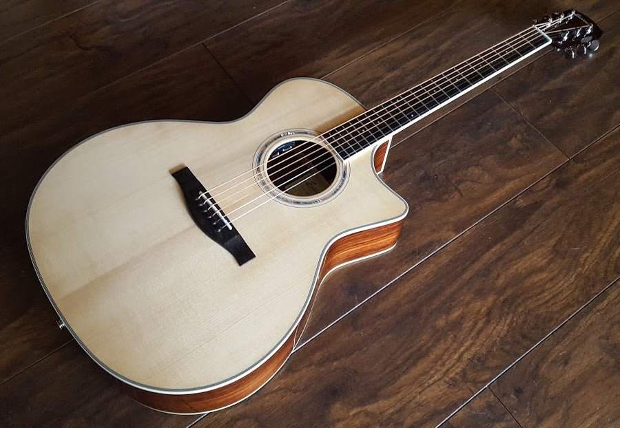 Eastman AC422CE. My Top Recommendation For Under £1000 - Richards Guitars Of Stratford Upon Avon