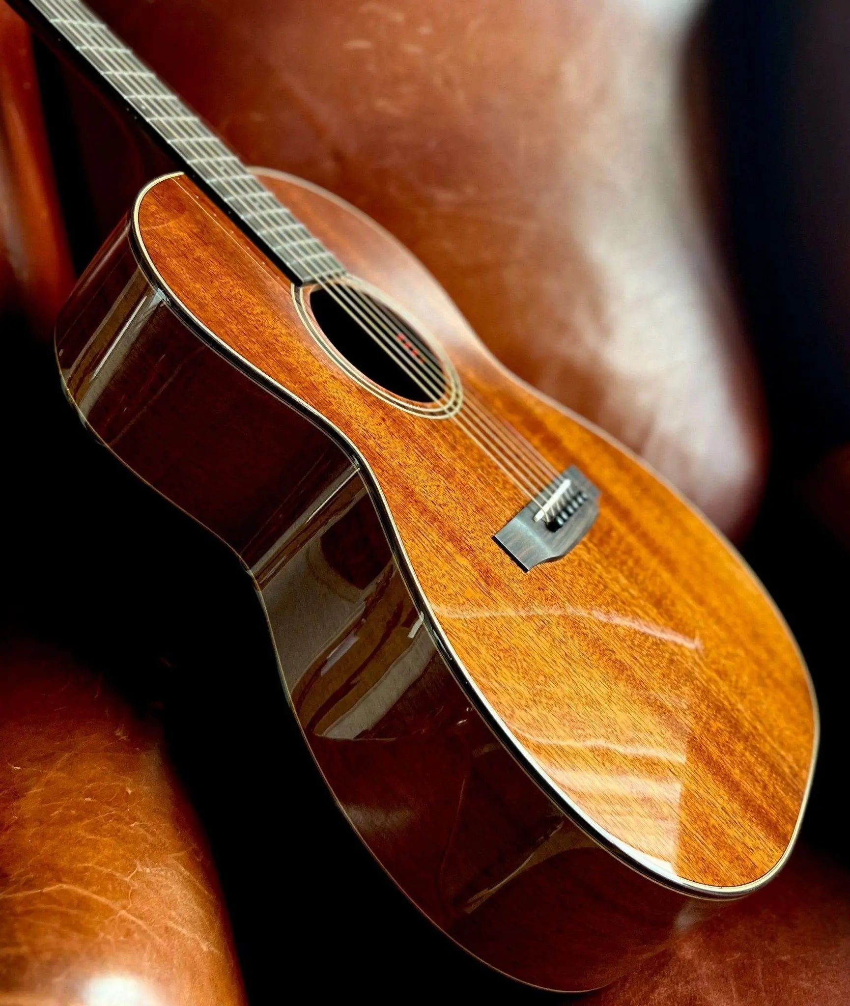 AUDEN MAHOGANY SERIES – CHESTER FULL BODY MAHOGANY TOP - 45MM NUT - Richards Guitars Of Stratford Upon Avon