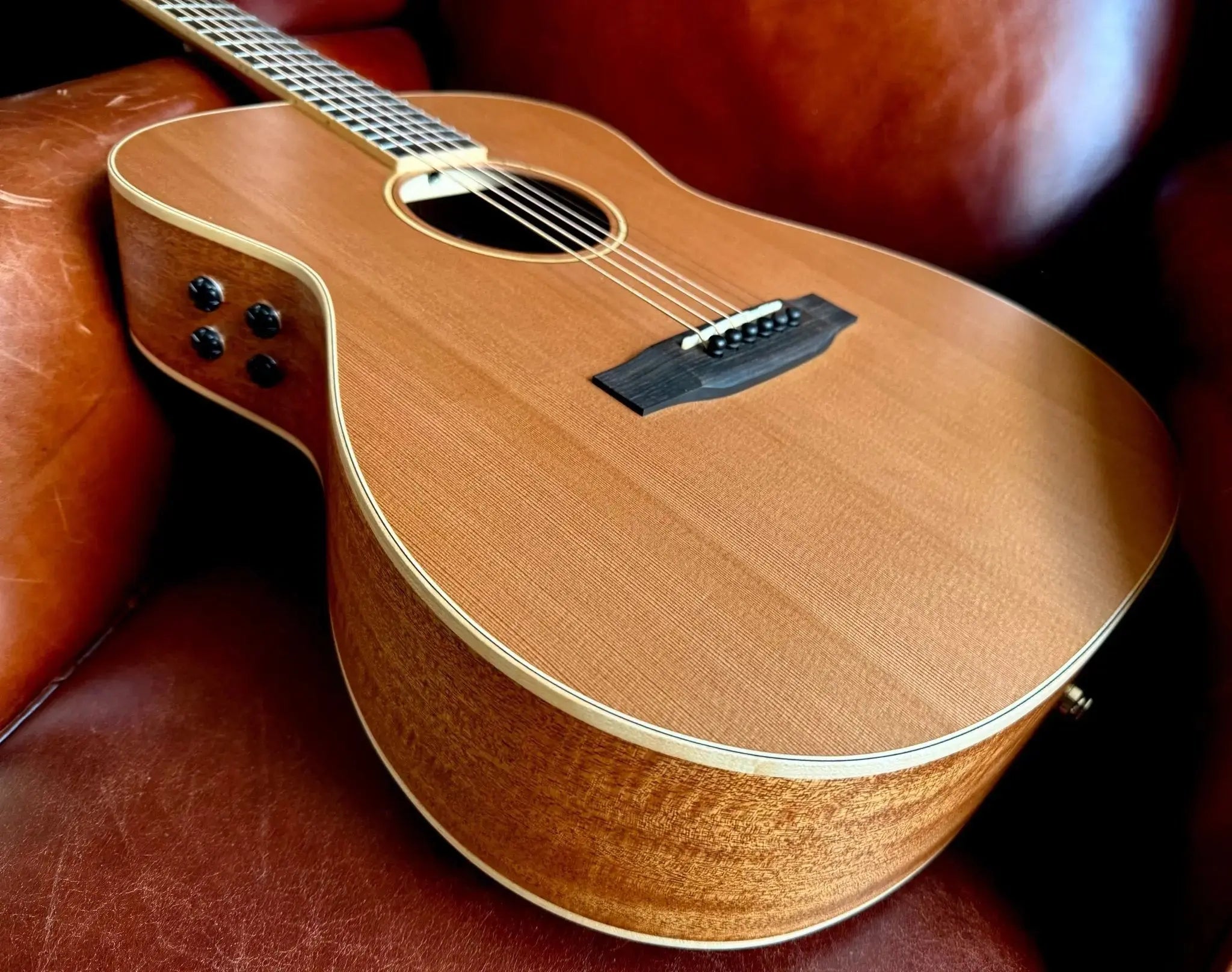 Auden Neo Bowman Electro Acoustic Guitar - Richards Guitars Of Stratford Upon Avon