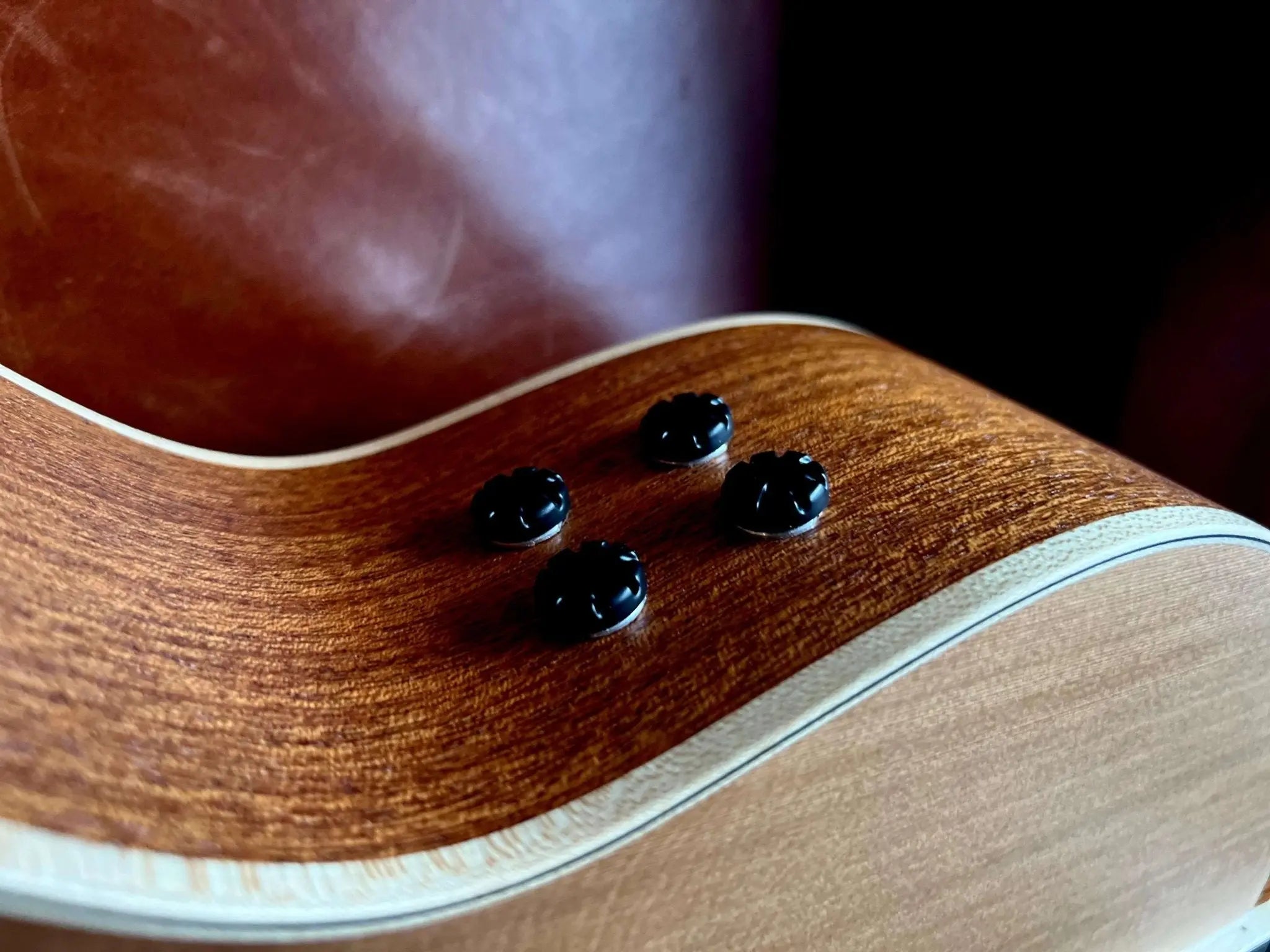 Auden Neo Chester Cutaway. - Richards Guitars Of Stratford Upon Avon