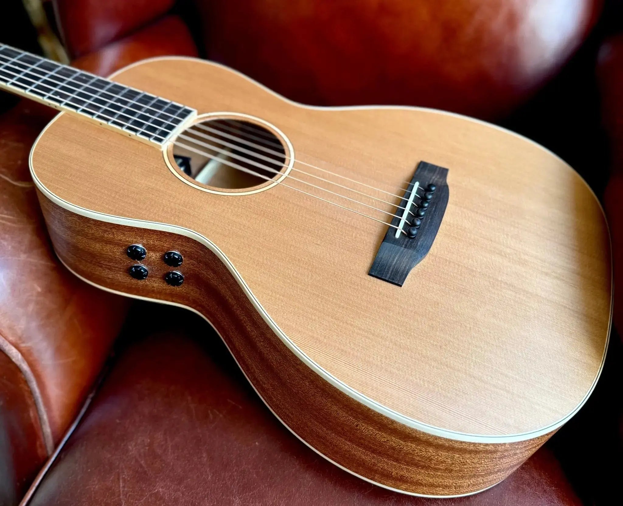 Auden Neo Emily Rose Left Handed. - Richards Guitars Of Stratford Upon Avon