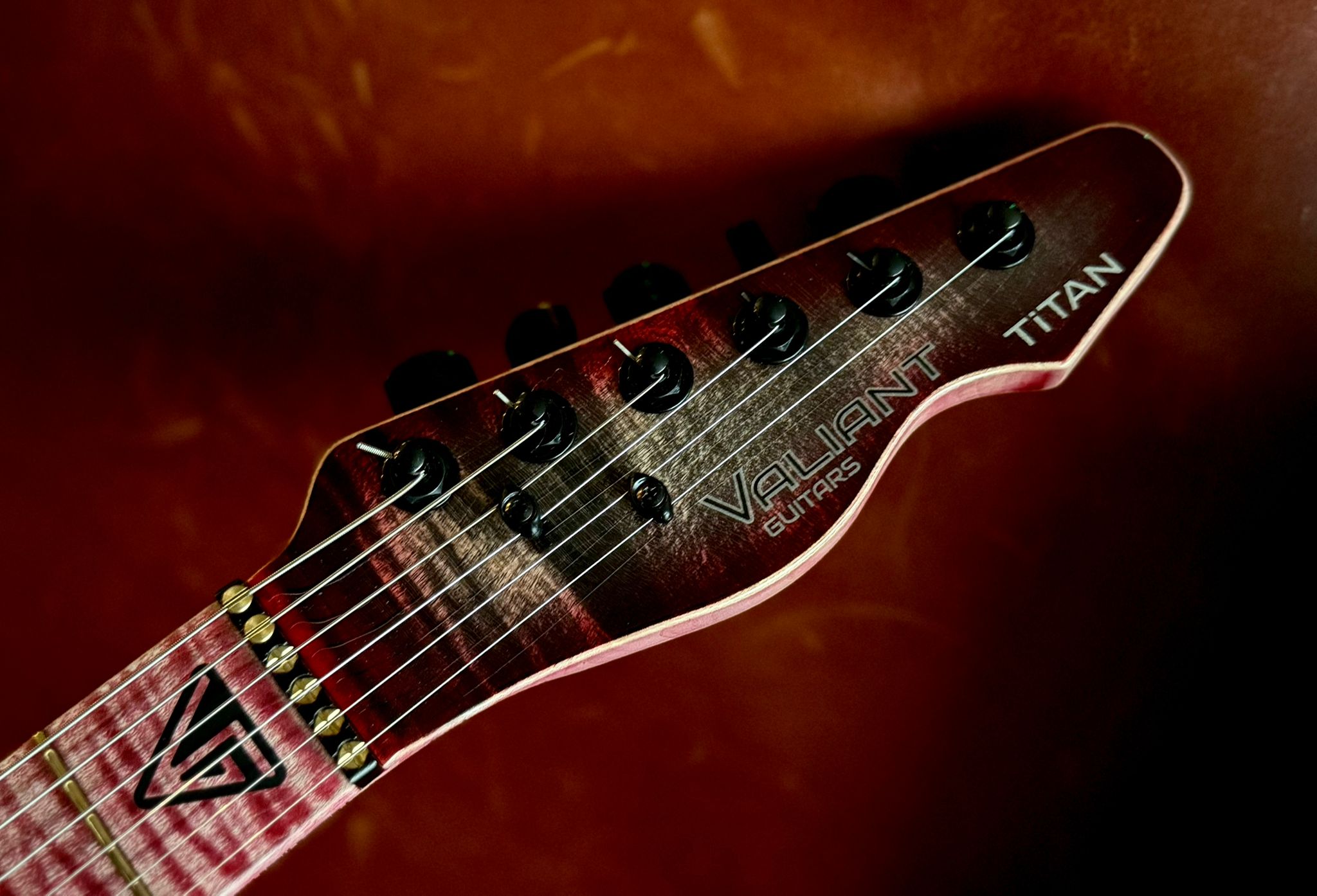 Valiant Titan Hyperion Ash Coals Deluxe Edition