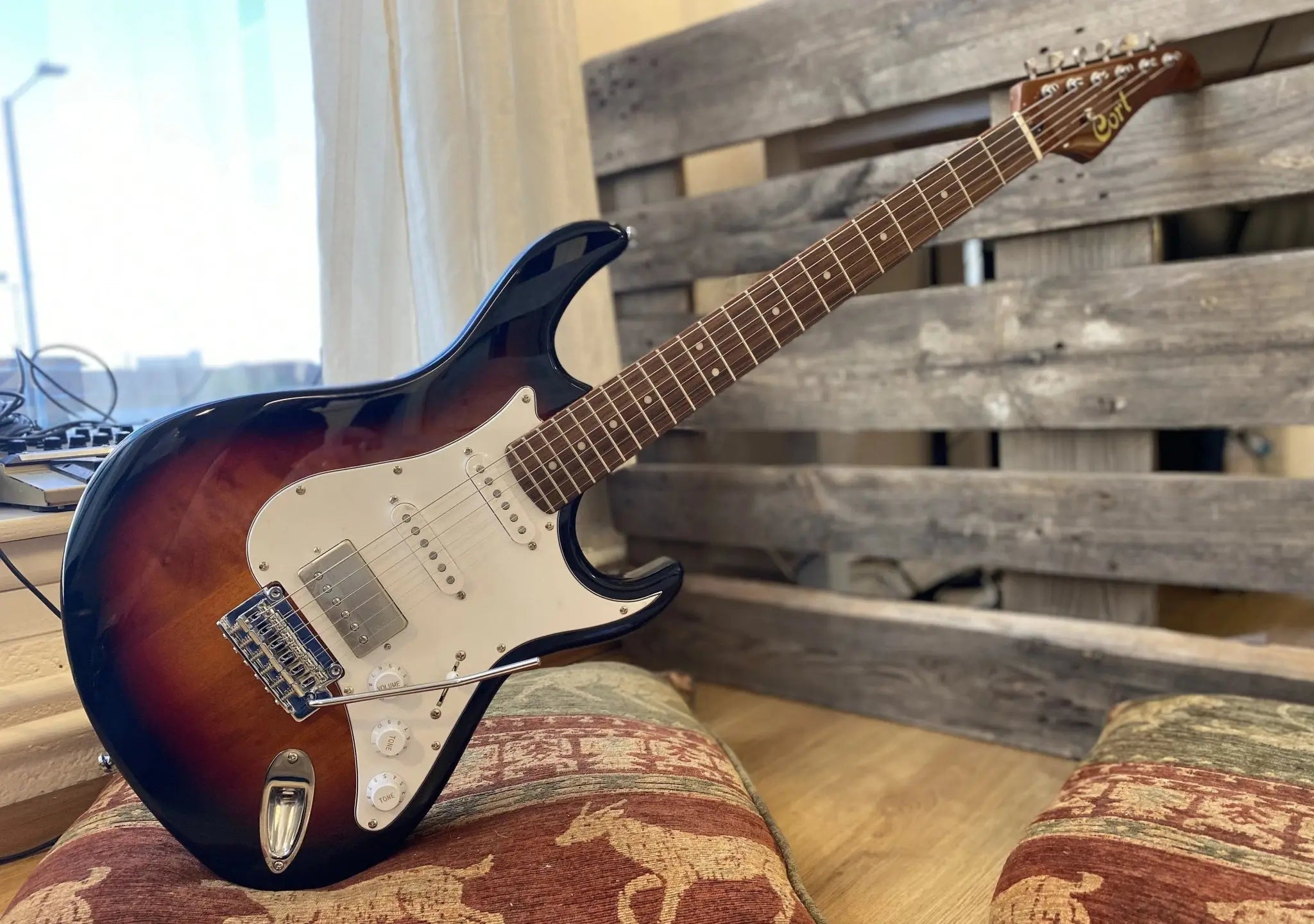 Cort G260CS 3 Tone Sunburst - Richards Guitars Of Stratford Upon Avon