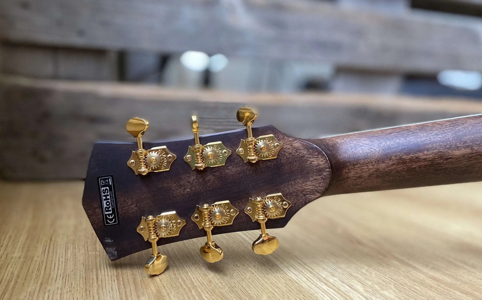 Cort Gold Electro Acoustic A8 Electro Acoustic Guitar w/case Lightburst - Richards Guitars Of Stratford Upon Avon