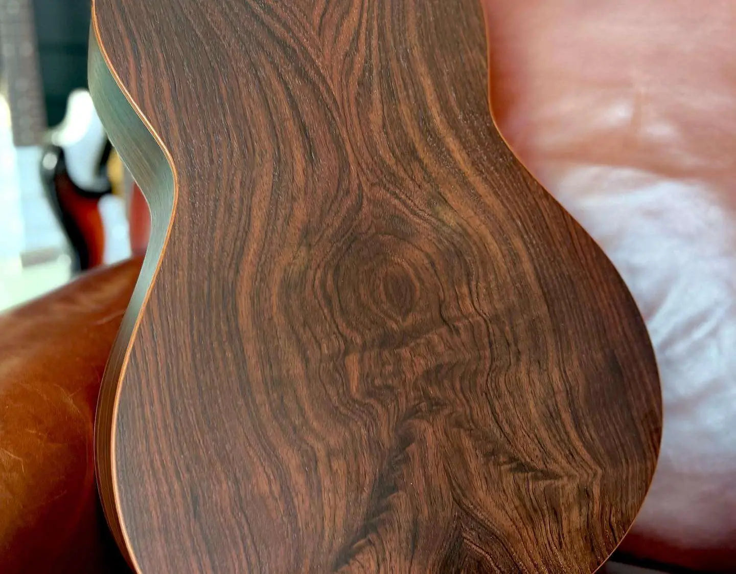 Dowina Rosewood OMG AURA Masters . OM Body Acoustic Guitar - Richards Guitars Of Stratford Upon Avon