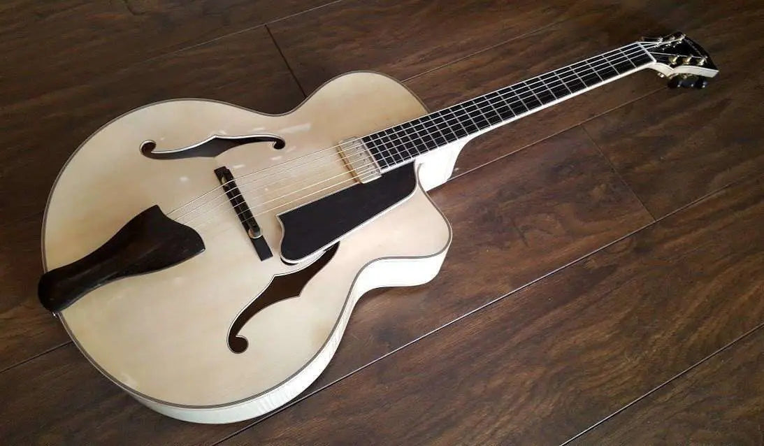 Eastman AR905CE Blonde (Price inc. Custom Pro Setup Package) - Richards Guitars Of Stratford Upon Avon