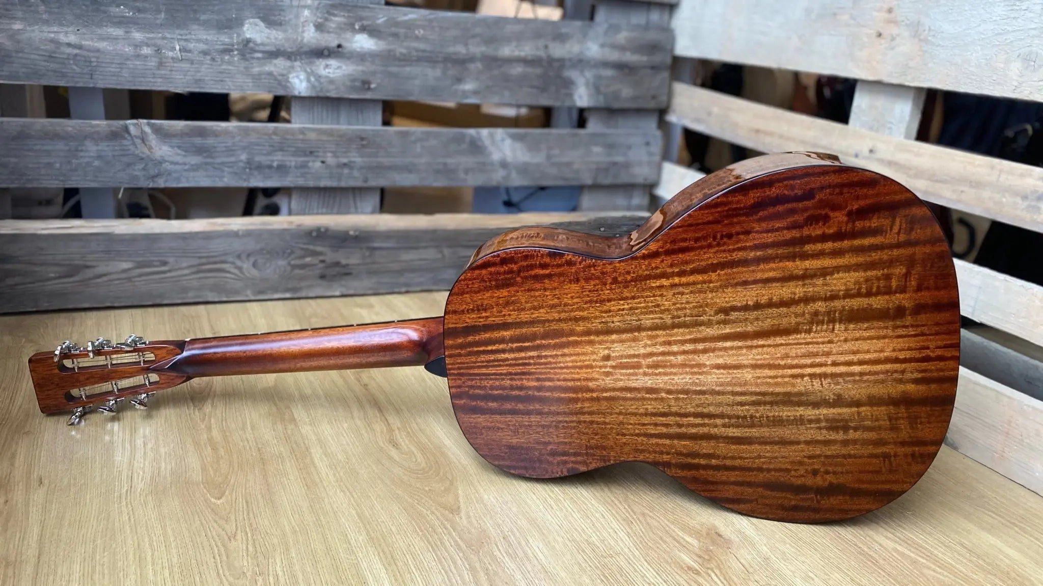 Eastman E10 OO TC Parlor Acoustic (Price inc. Custom Pro Setup Package) - Richards Guitars Of Stratford Upon Avon