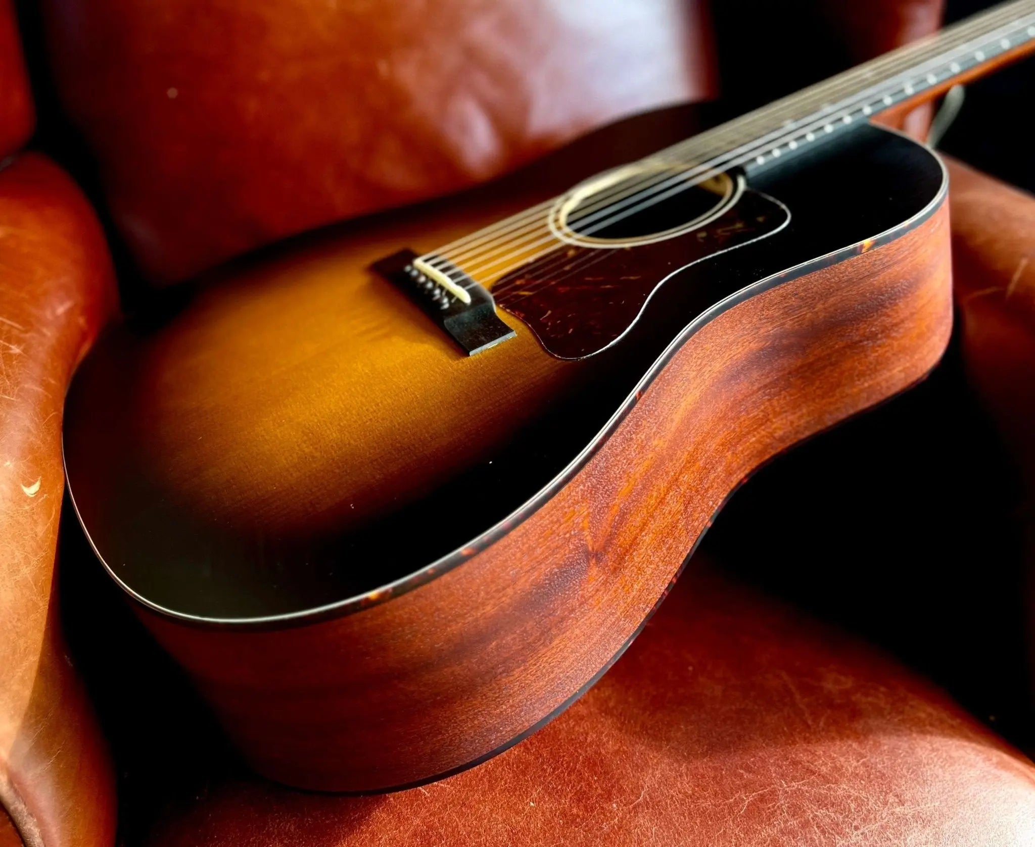 Eastman E1SS - SB, Sunburst, Acoustic Guitar (Price inc. Custom Pro Setup Package) - Richards Guitars Of Stratford Upon Avon