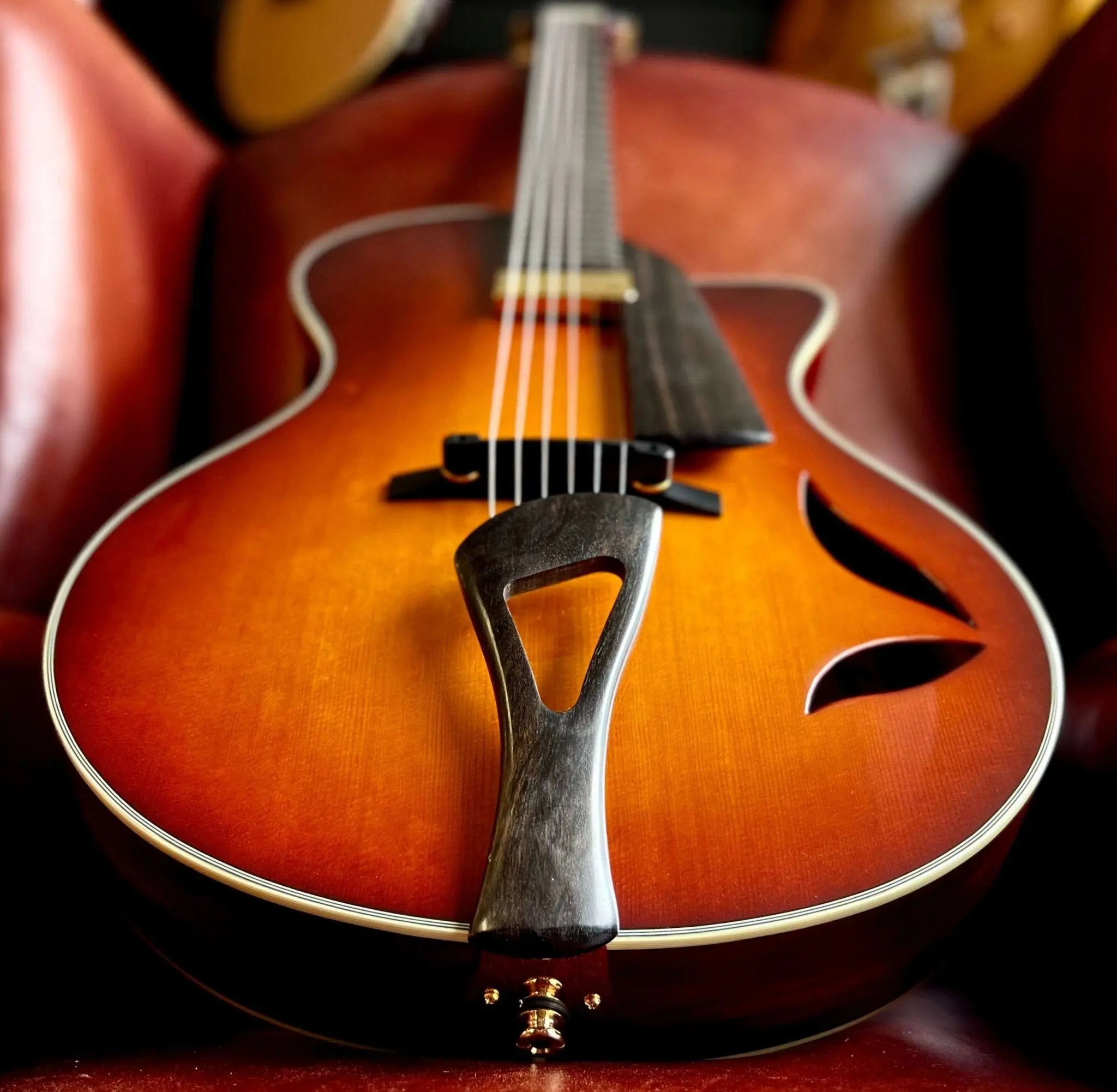 Eastman FV680CE - SB FRANK VIGNOLA MODEL (Price inc. Custom Pro Setup Package) - Richards Guitars Of Stratford Upon Avon