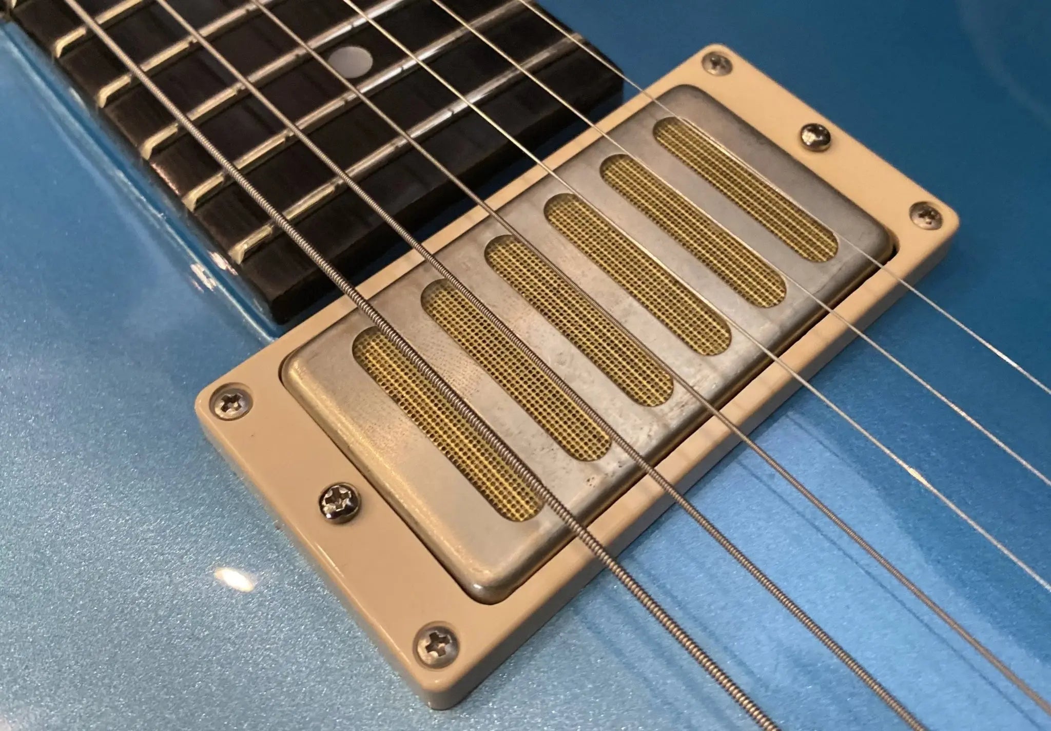 Eastman Romeo LA Celestine Blue (Price inc. Custom Pro Setup Package) - Richards Guitars Of Stratford Upon Avon