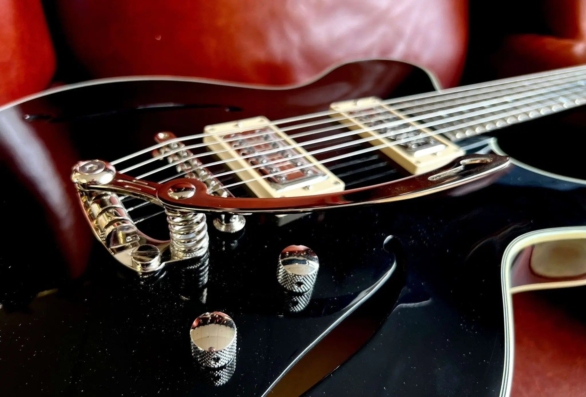 Eastman Romeo NYC, Electric guitar (Price inc. Custom Pro Setup Package) - Richards Guitars Of Stratford Upon Avon