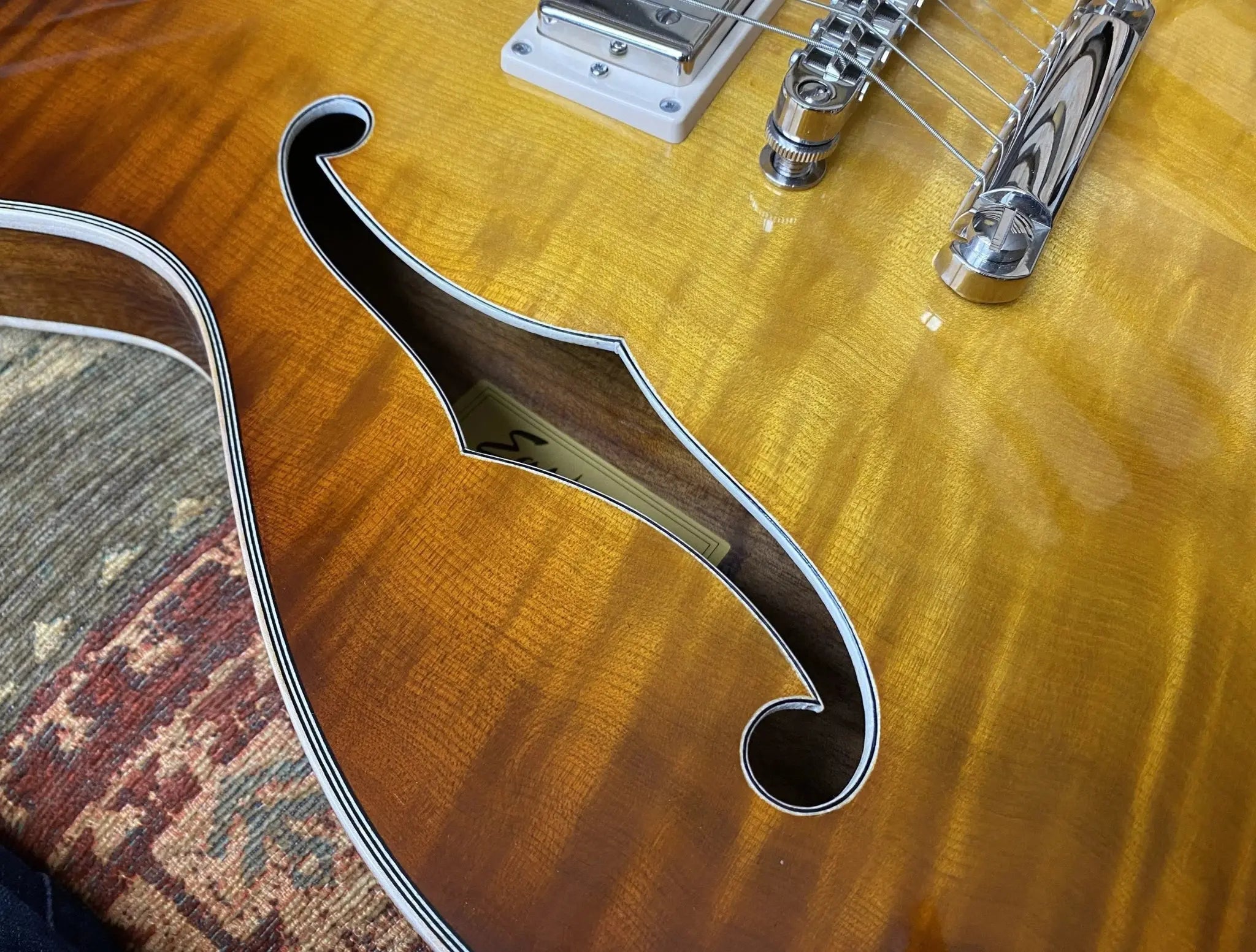 Eastman T186mx GB (Price inc. Custom Pro Setup Package) - Richards Guitars Of Stratford Upon Avon