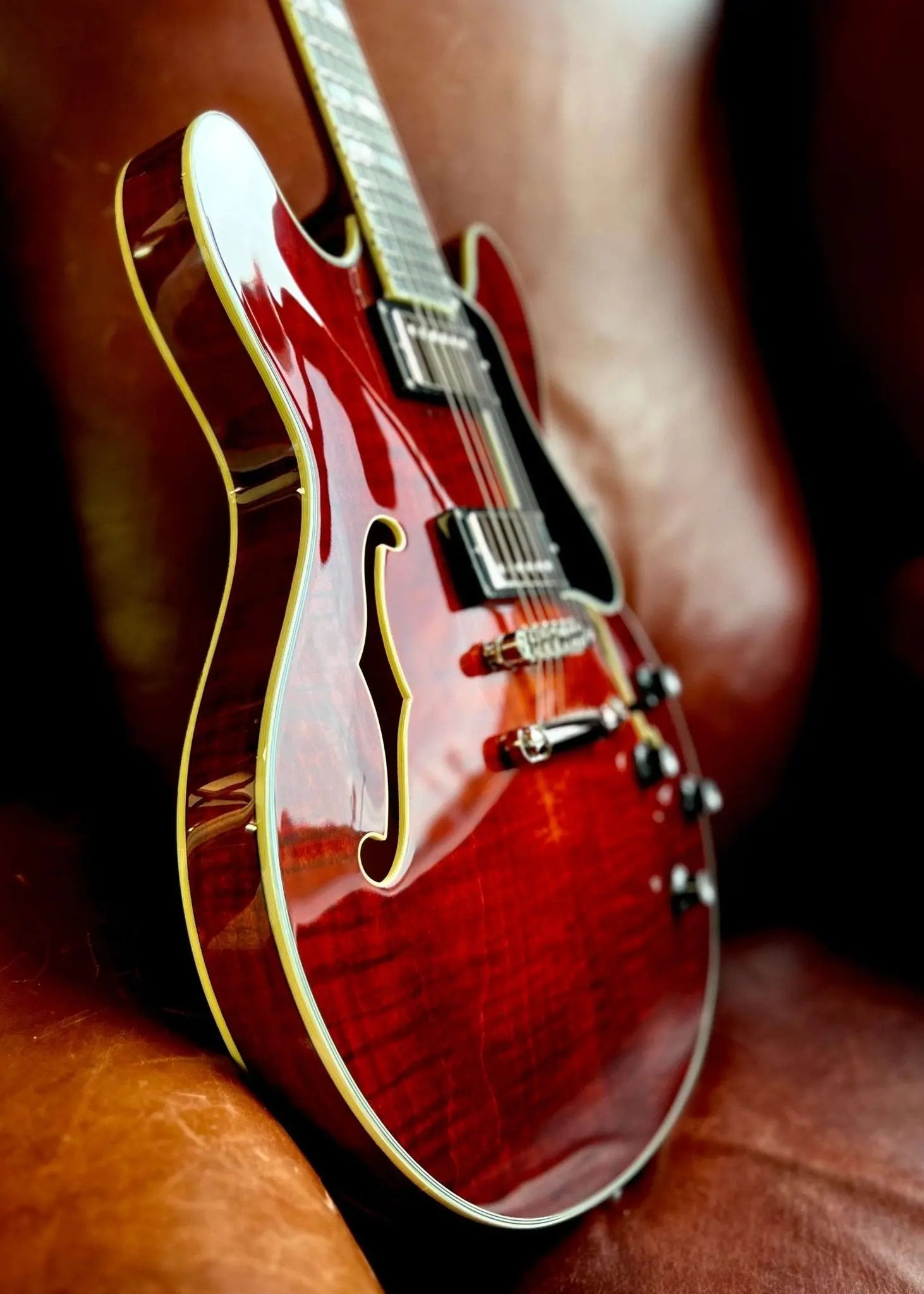 Eastman T486 Classic (Price inc. Custom Pro Setup Package) - Richards Guitars Of Stratford Upon Avon