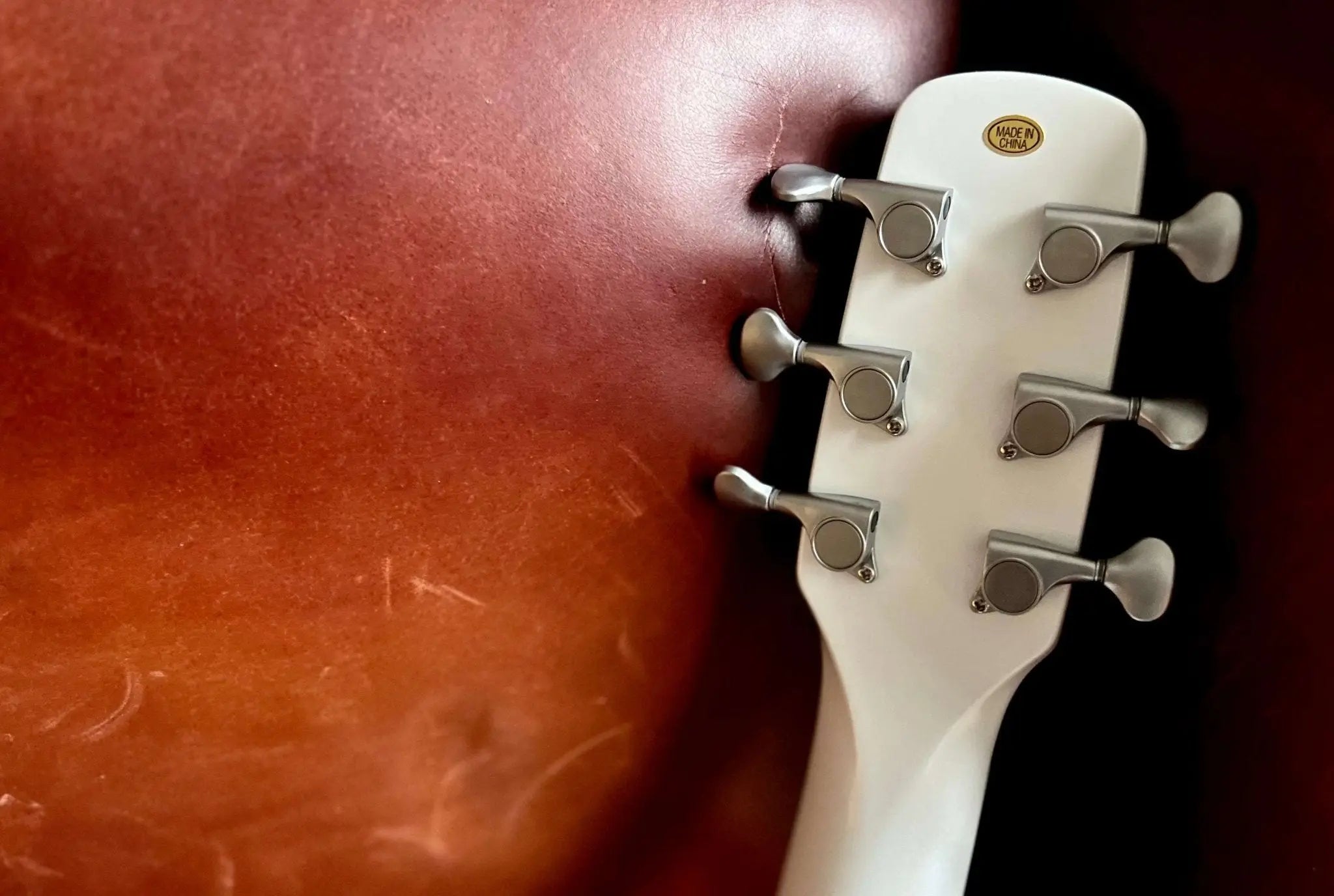 Enya NEXG2 White Guitar and Looper Pedal & Mic Package - Richards Guitars Of Stratford Upon Avon