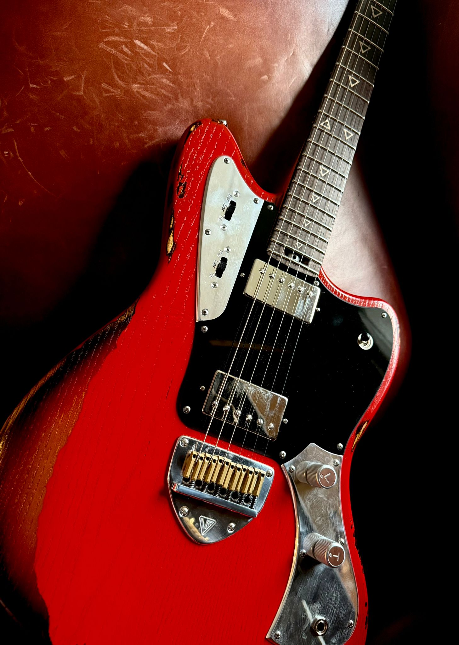 Valiant Jupiter "Dual Coat" Fiesta Red Barhat Distressed