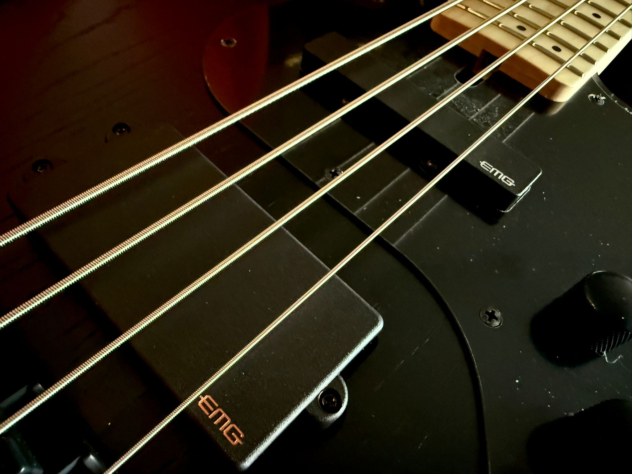 FGN J Standard Mighty Jazz JMJ2ASHDEM Open Pore Black With Gig Bag - Richards Guitars Of Stratford Upon Avon