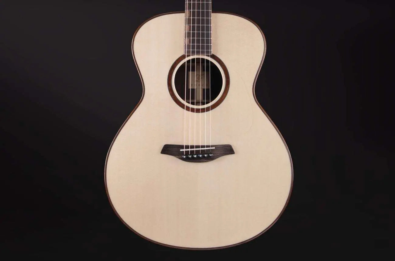 Furch Red Pure OM - LR, Acoustic Guitar (2025 CNR Active Upgrade Model) - Richards Guitars Of Stratford Upon Avon