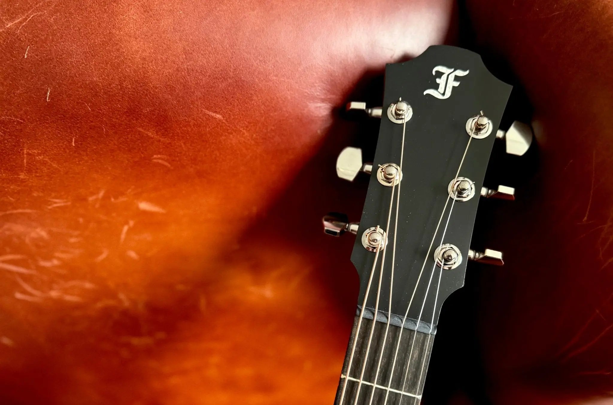 Furch Violet Deluxe Gc ER Deluxe Engelmann Spruce With Rosewood Back & Sides Acoustic Guitar (2025 CNR Active Upgrade Model) - Richards Guitars Of Stratford Upon Avon