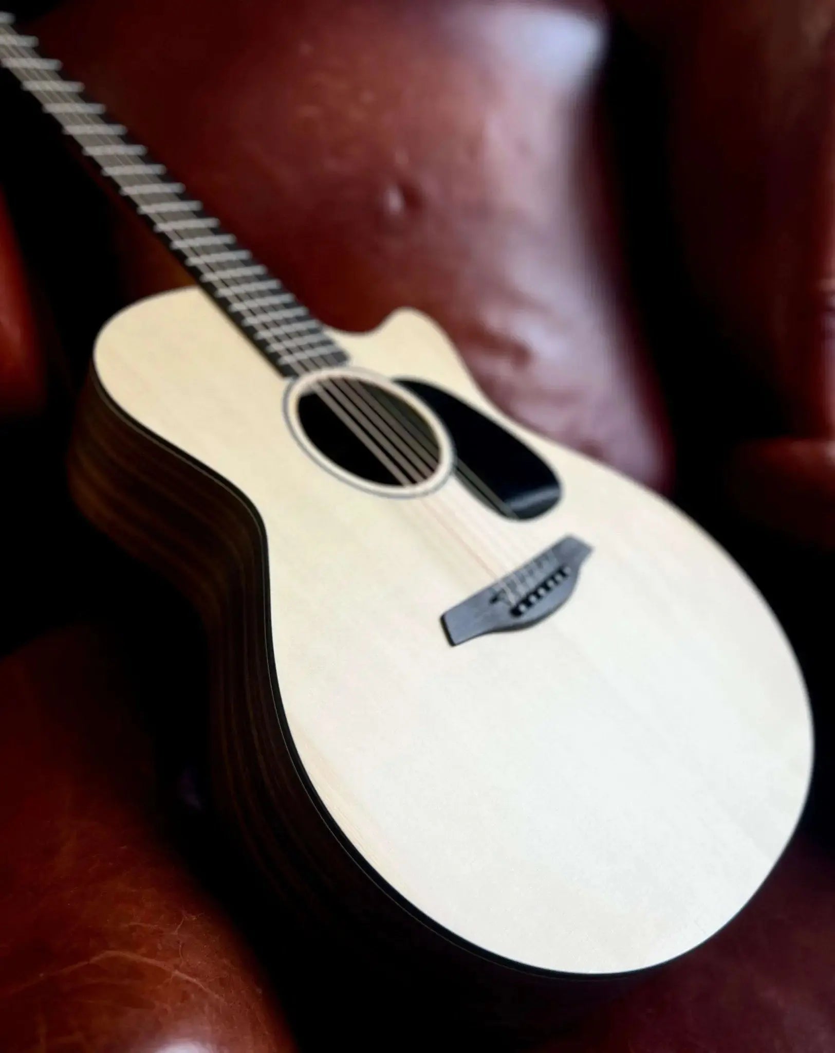 Furch Violet Deluxe Gc ER Deluxe Engelmann Spruce With Rosewood Back & Sides Acoustic Guitar (2025 CNR Active Upgrade Model) - Richards Guitars Of Stratford Upon Avon