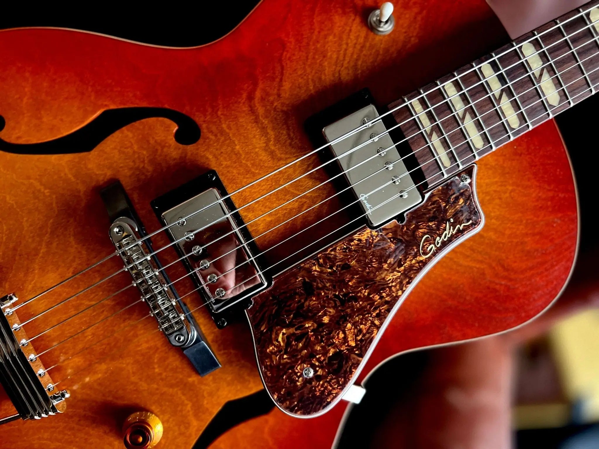 Godin 5th Avenue Jumbo Semi - Acoustic Guitar ~ Memphis Sun - Richards Guitars Of Stratford Upon Avon