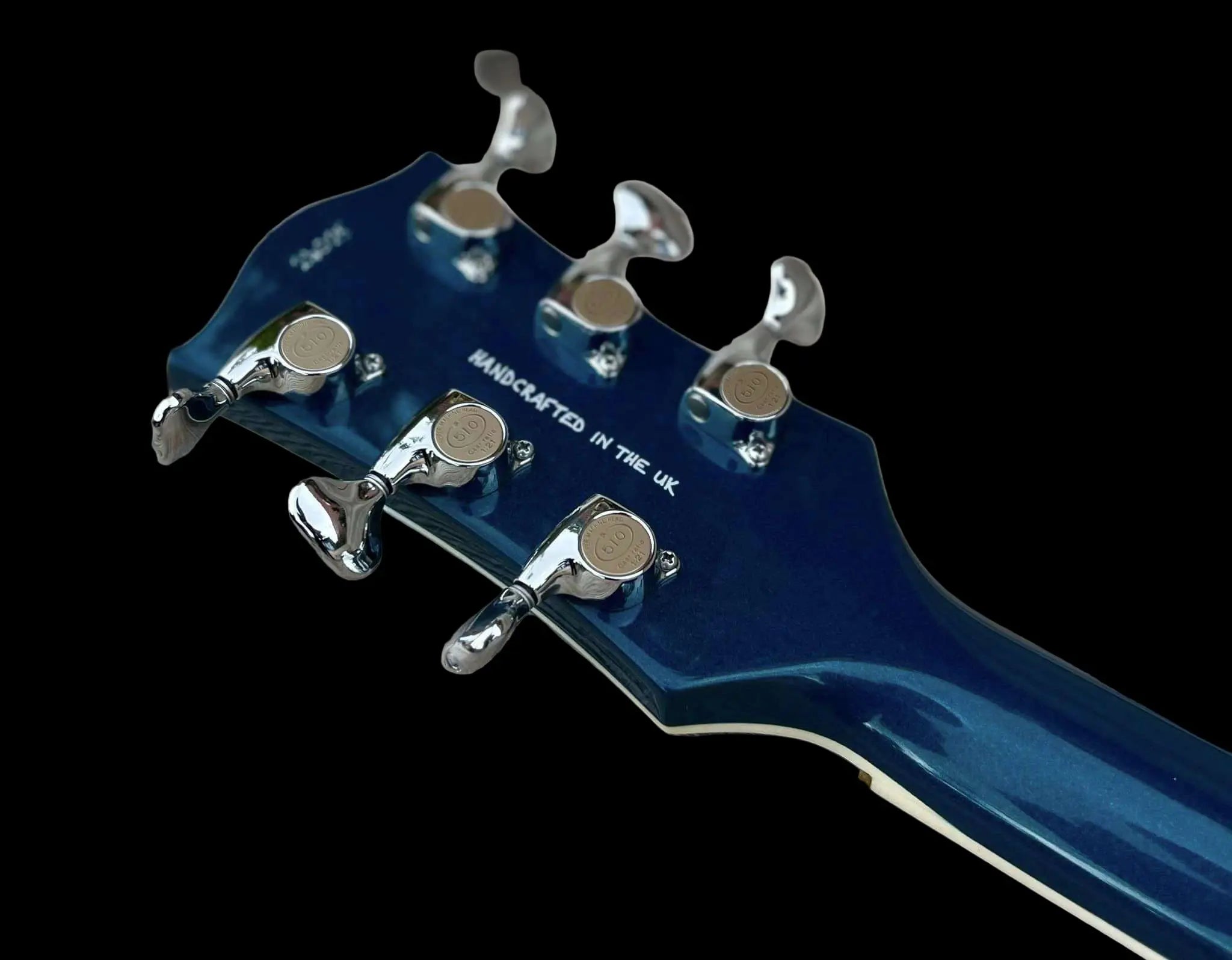 Gordon Smith Grande (Blue) Plus Hand Made Walsall Leather Guitar Strap (Worth £120) - Richards Guitars Of Stratford Upon Avon