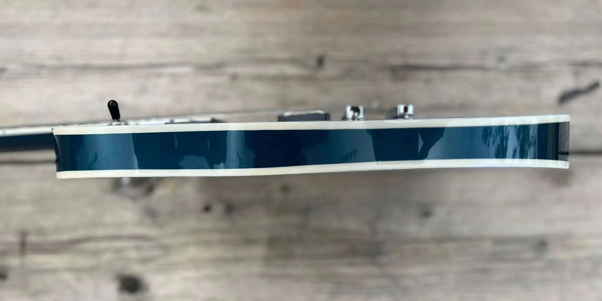 Gordon Smith Grande (Blue) Plus Hand Made Walsall Leather Guitar Strap (Worth £120) - Richards Guitars Of Stratford Upon Avon