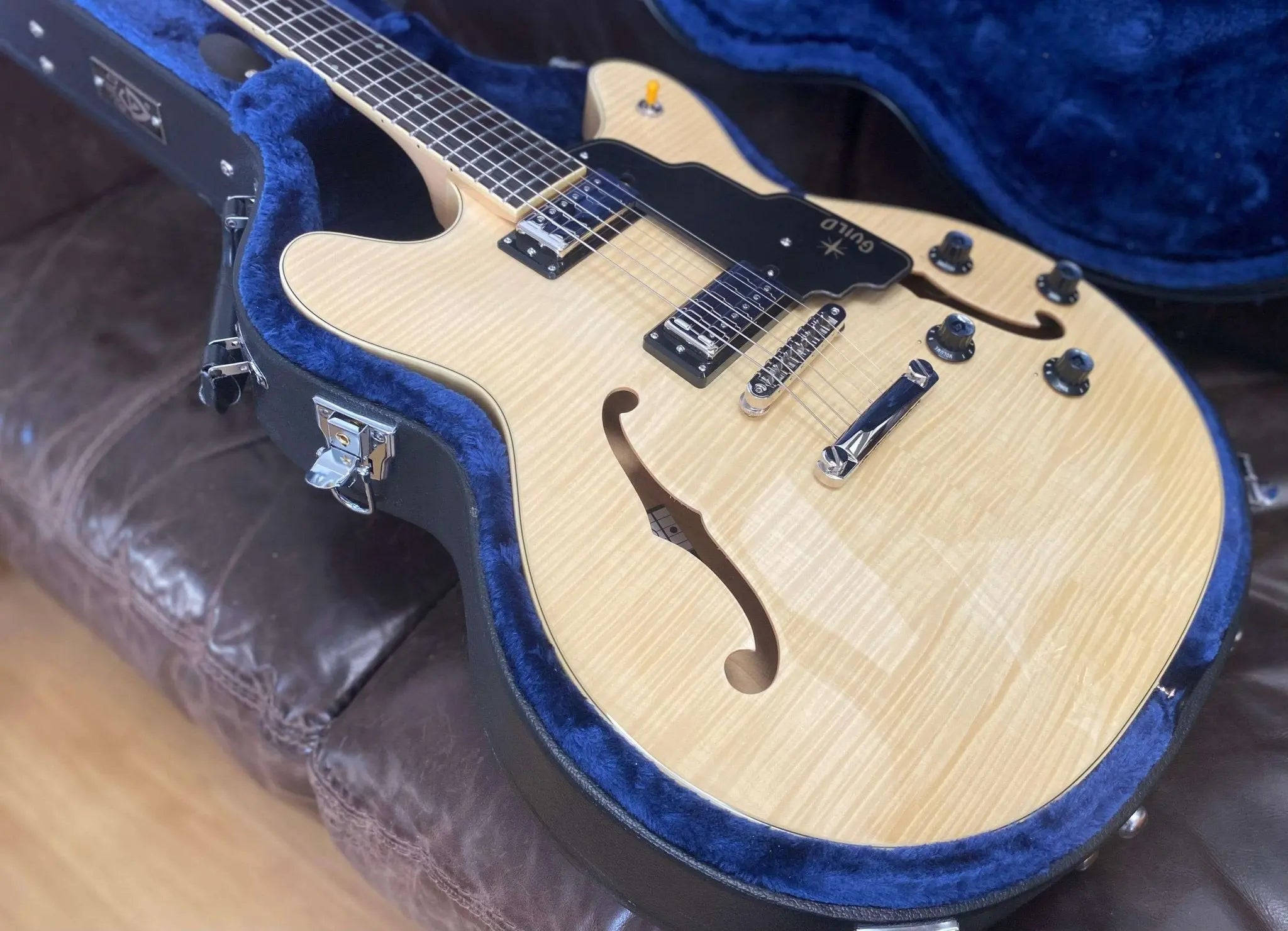Guild STARFIRE IV ST FLAME MAPLE (ONE ONLY AT THIS PRICE) - Richards Guitars Of Stratford Upon Avon
