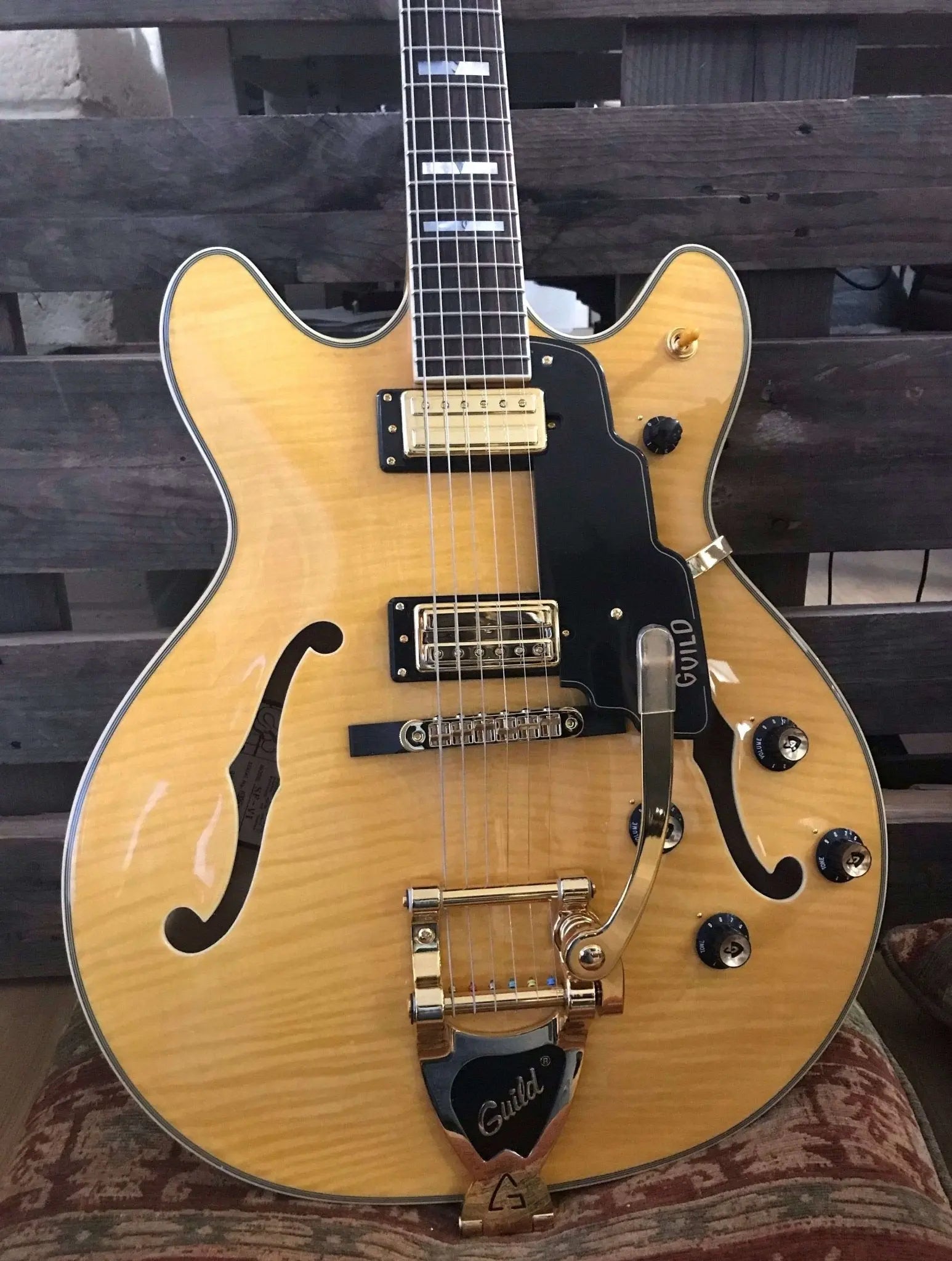 Guild STARFIRE VI FLAME MAPLE - Richards Guitars Of Stratford Upon Avon