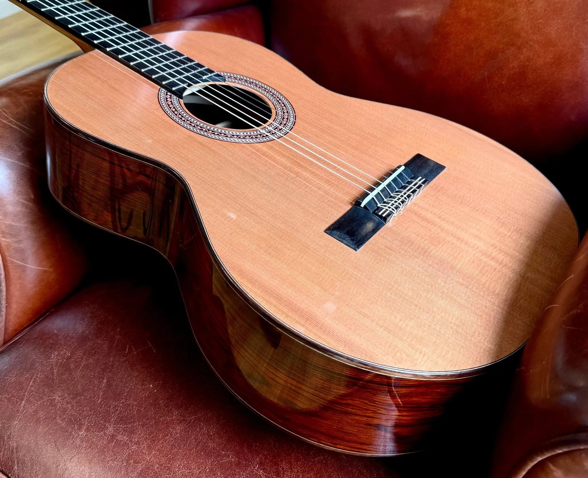 Kremona SOLEA SA C, Solid Red Cedar, Solid Cocobolo - Richards Guitars Of Stratford Upon Avon