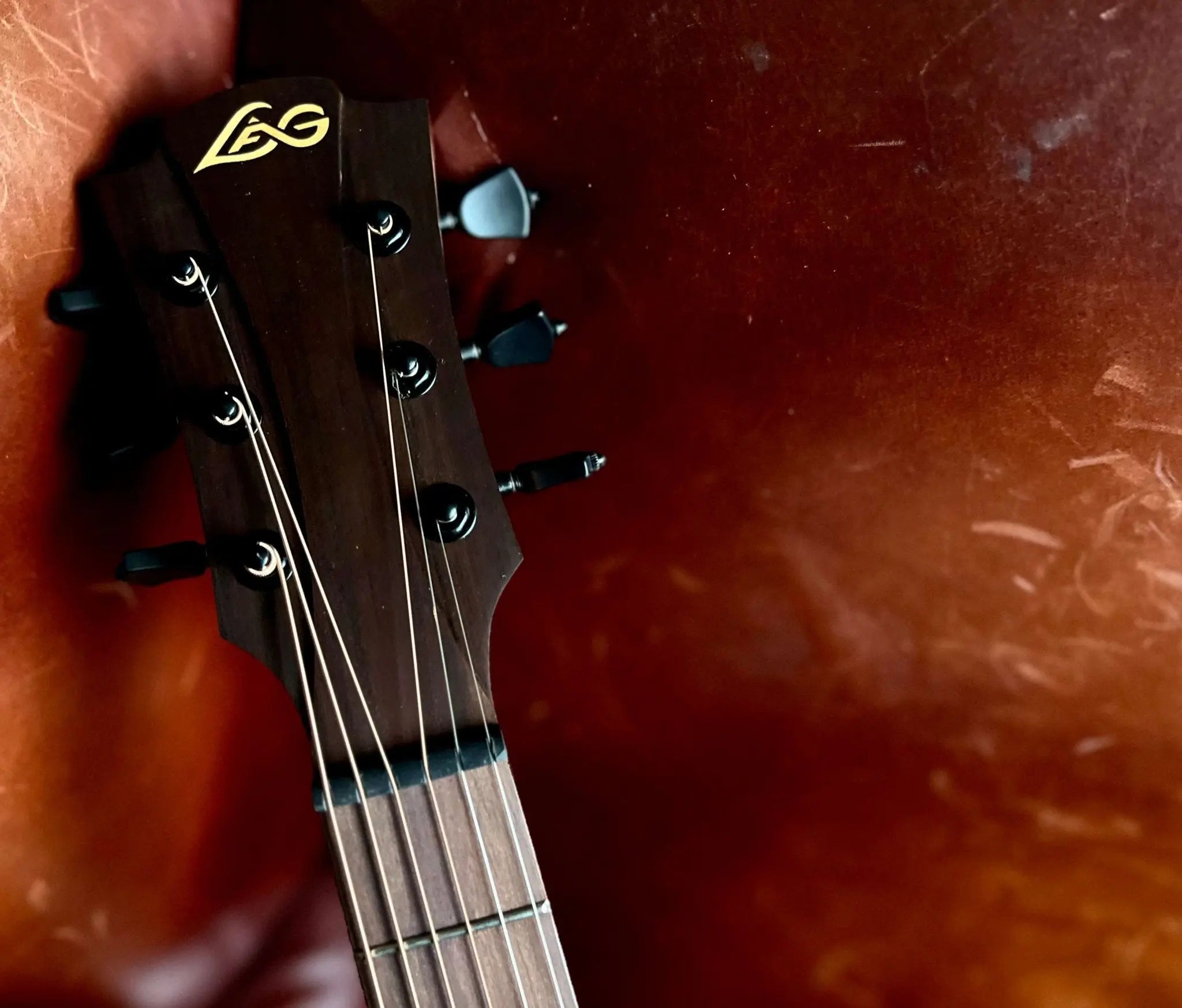 LAG Sauvage Travel Acoustic Guitar - Richards Guitars Of Stratford Upon Avon