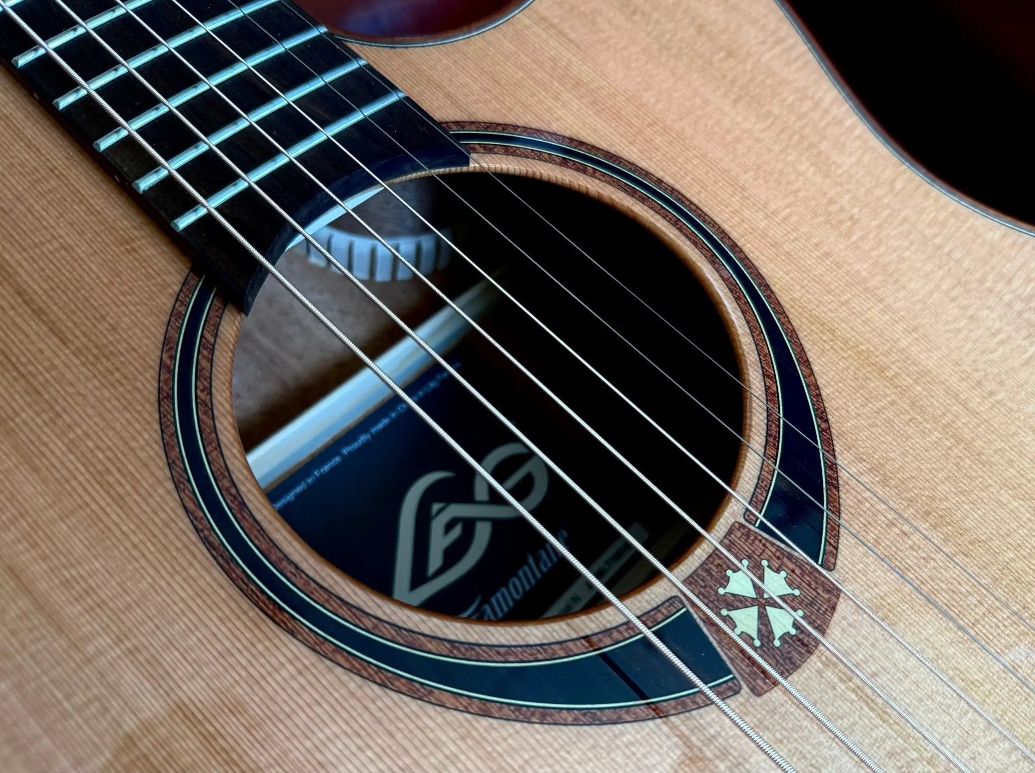 LAG TRAMONTANE 118 T118ACE AUDITORIUM CUTAWAY ELECTRO - Richards Guitars Of Stratford Upon Avon