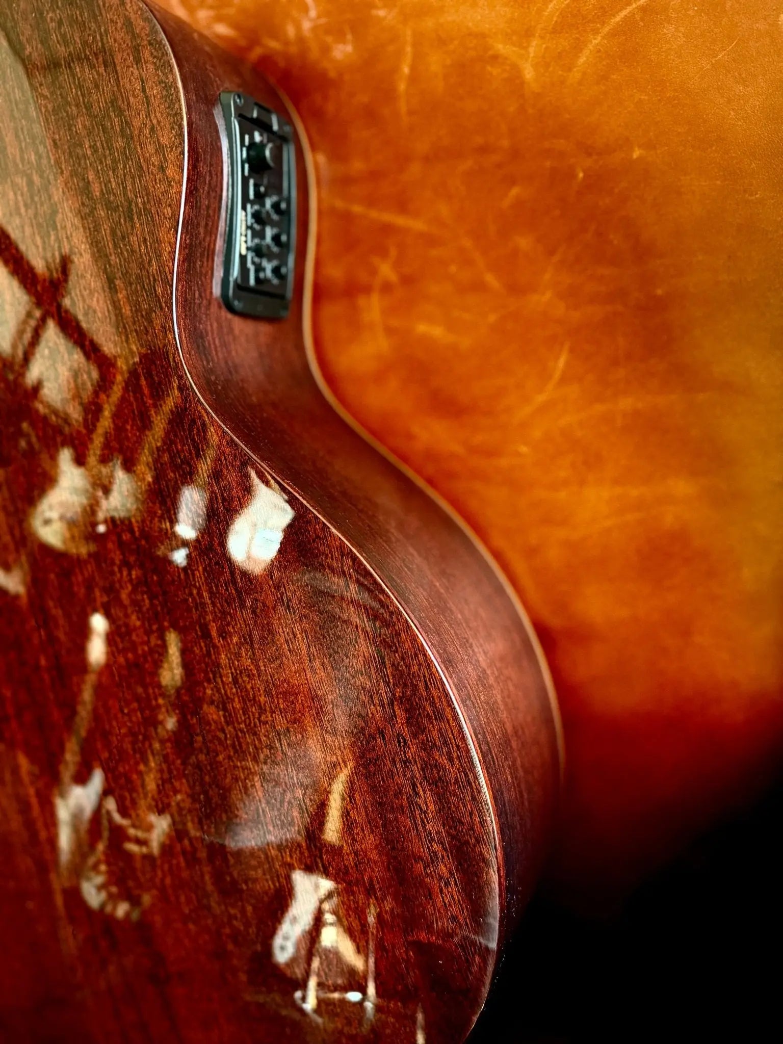 LAG TRAMONTANE 118 T118ACE AUDITORIUM CUTAWAY ELECTRO - Richards Guitars Of Stratford Upon Avon