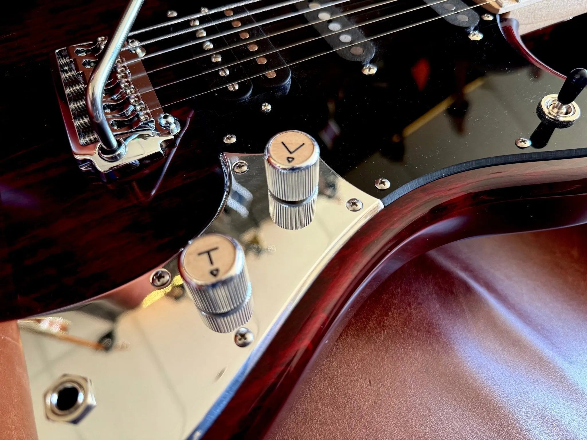 Valiant Mercury Burgundy Red w' 1 Piece Body & Stainless Steel Frets - Richards Guitars Of Stratford Upon Avon