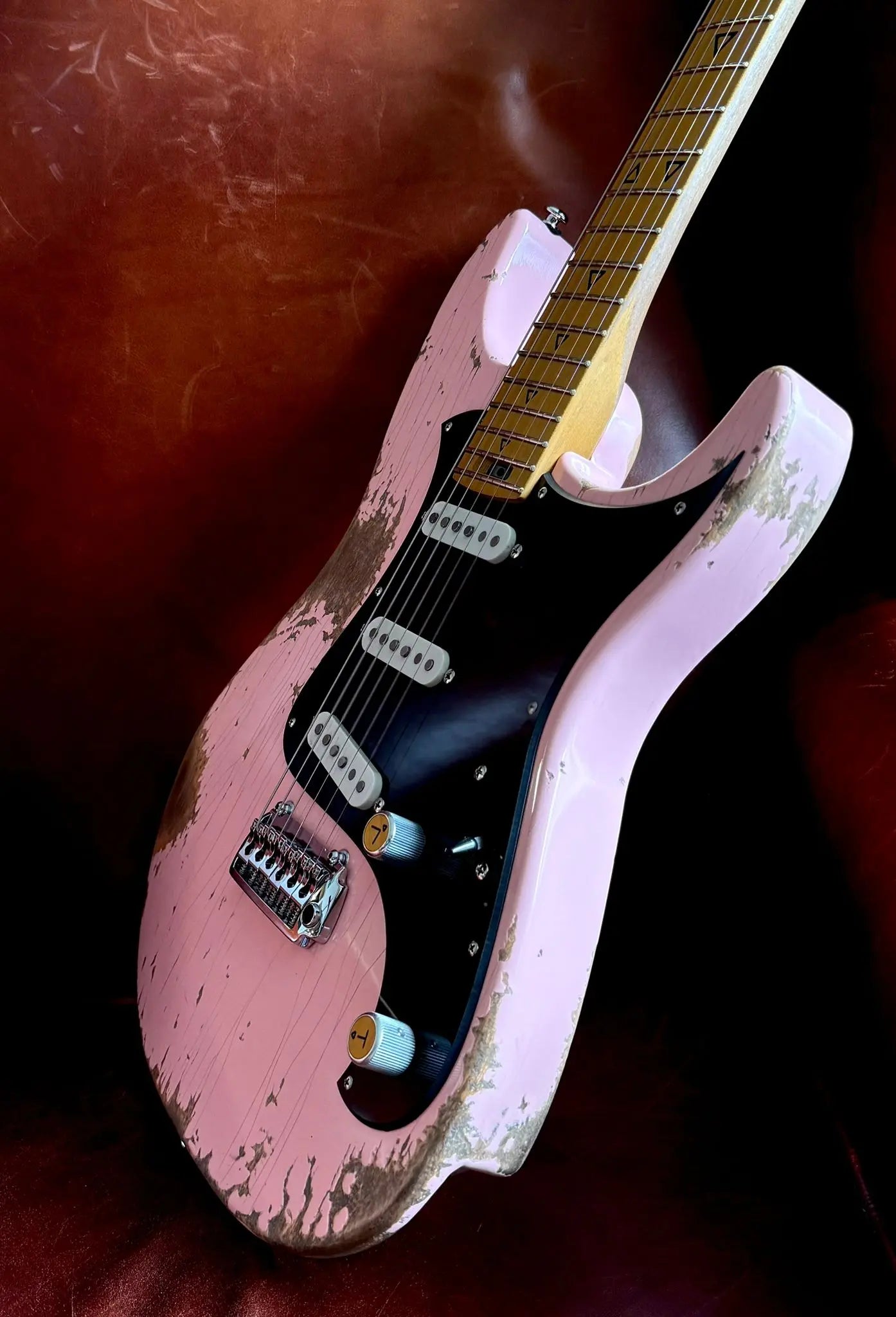 Valiant Soothsayer Distressed Mola Pink - Richards Guitars Of Stratford Upon Avon