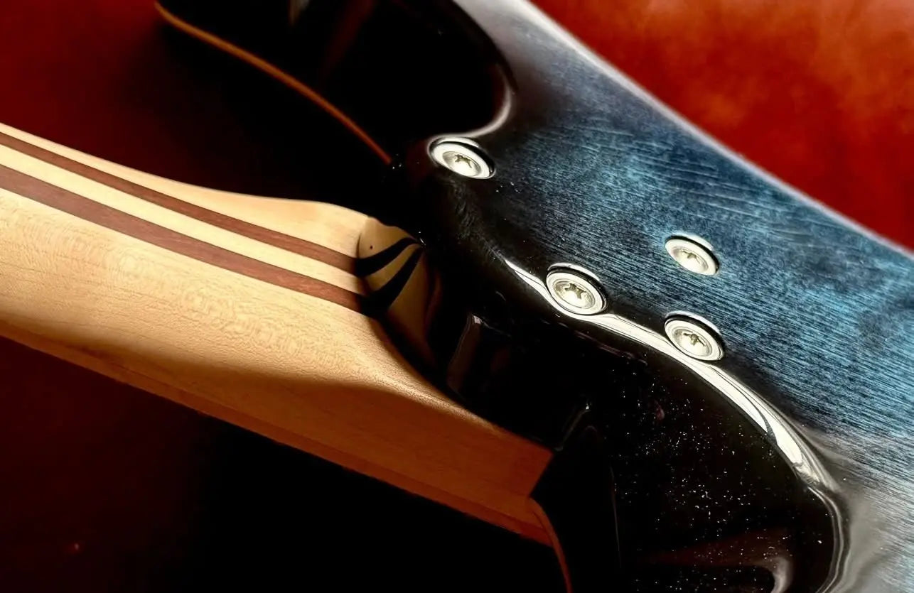 Valiant Soothsayer Malachite Alchemist Custom With Stainless Steel Frets Upgrade - Richards Guitars Of Stratford Upon Avon