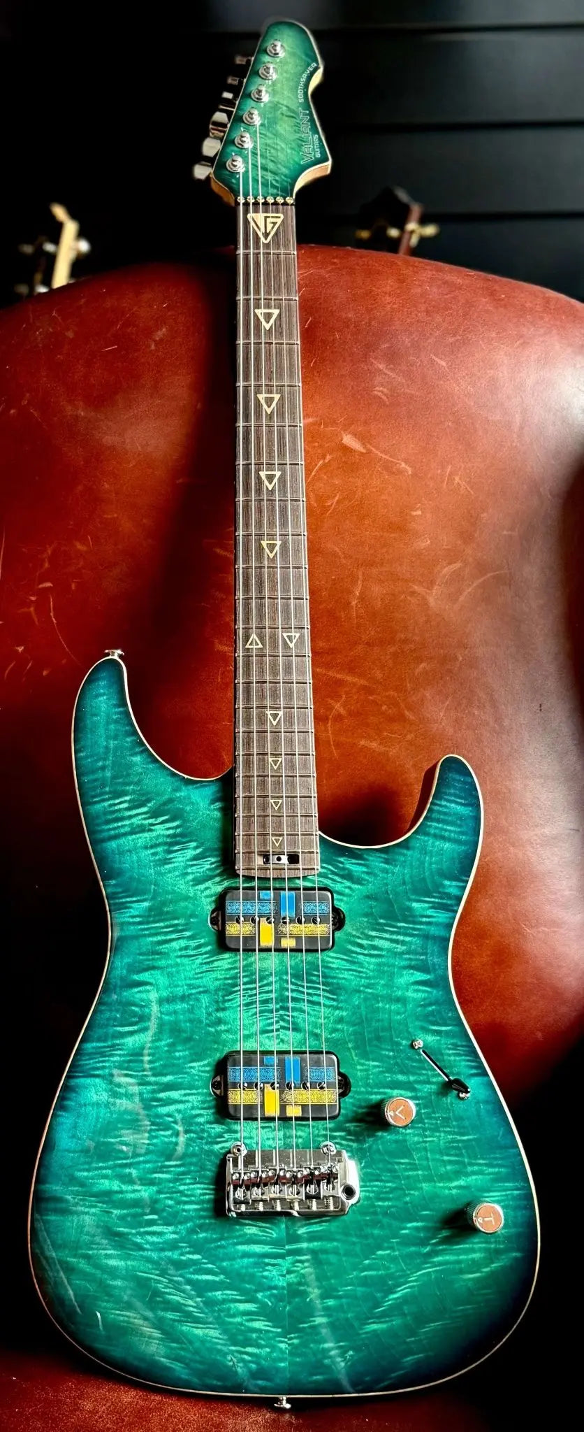 Valiant Soothsayer Malachite Alchemist P90 Custom With Stainless Steel Frets Upgrade - Richards Guitars Of Stratford Upon Avon