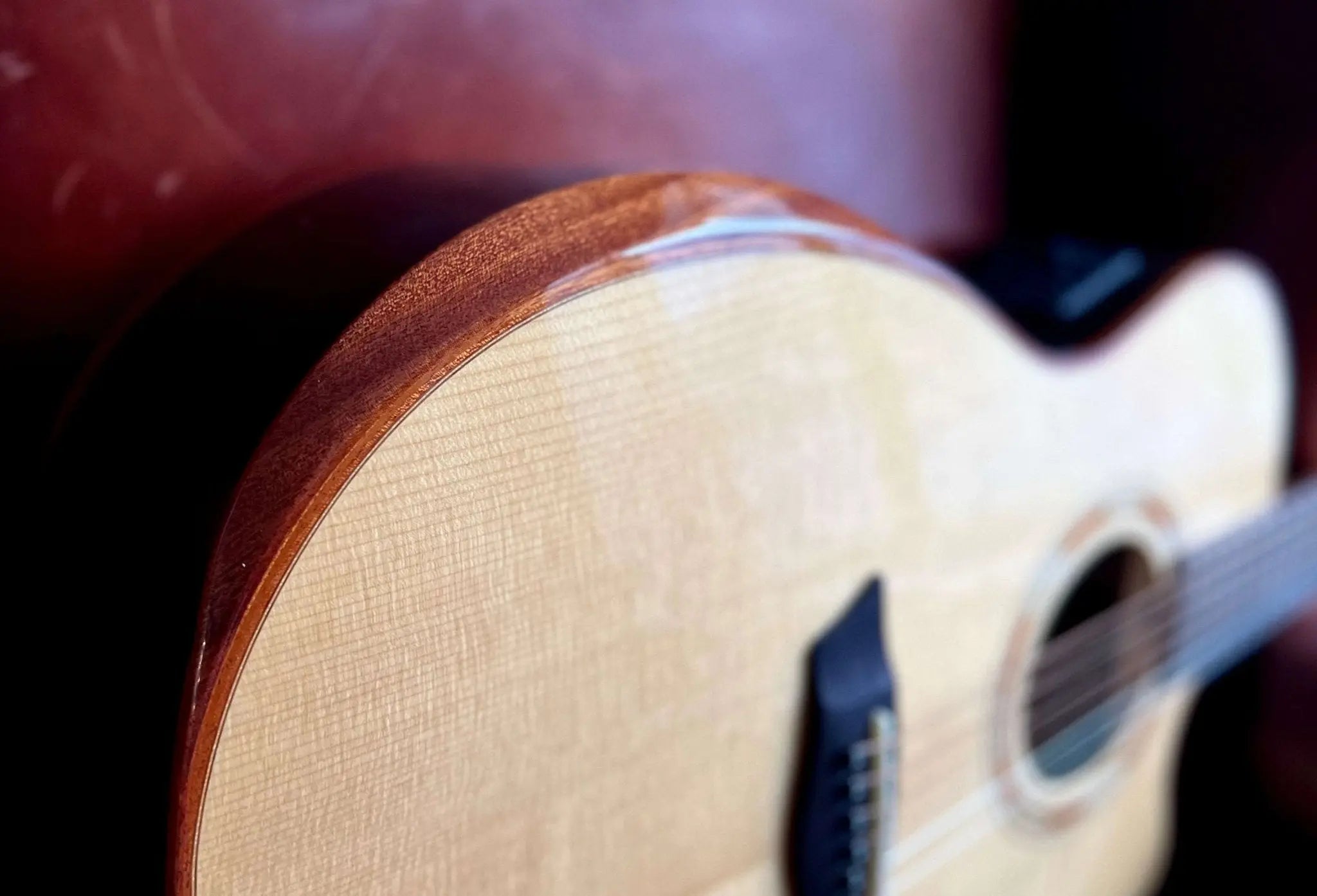 Washburn G20SCE - Grand Auditorium - Natural Electro Acoustic Guitar - Richards Guitars Of Stratford Upon Avon