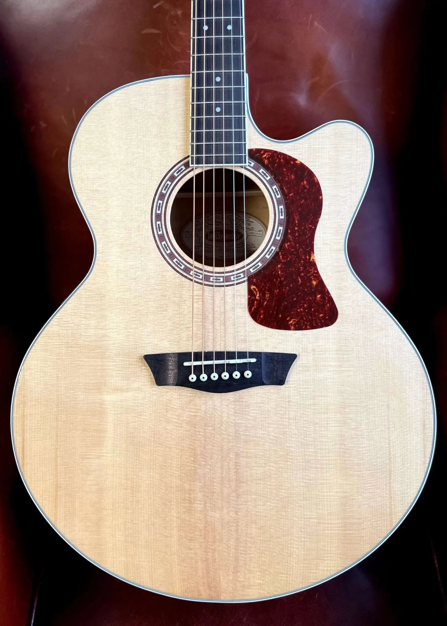 Washburn J40SCE - Jumbo - Natural Gloss Acoustic Guitar - Richards Guitars Of Stratford Upon Avon