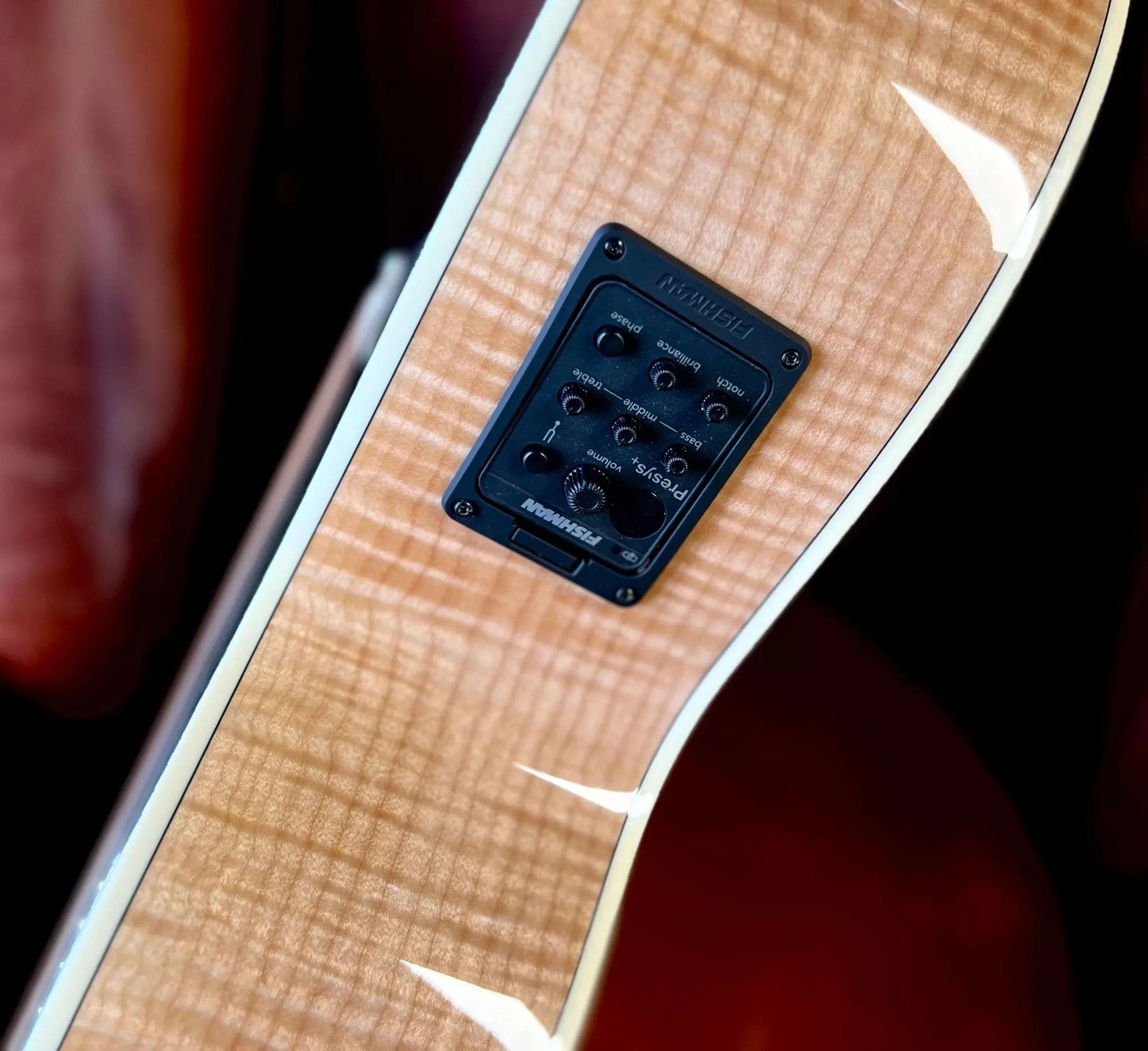 Washburn J40SCE - Jumbo - Natural Gloss Acoustic Guitar - Richards Guitars Of Stratford Upon Avon