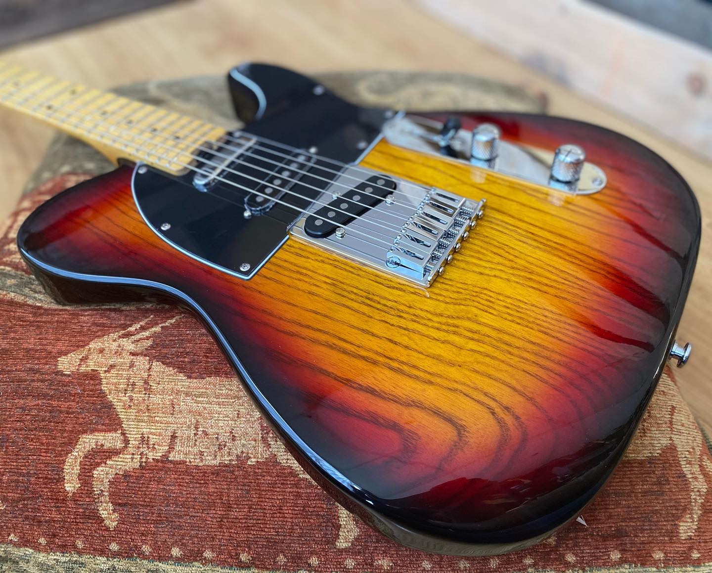 Wow wow wow.... Doug - Richards Guitars Of Stratford Upon Avon