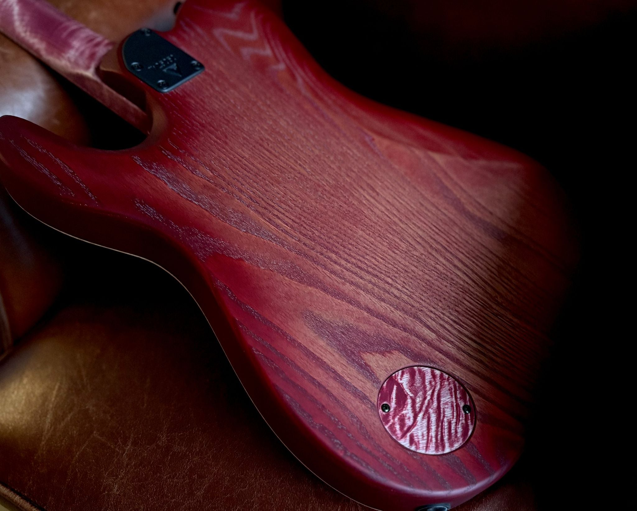 Valiant Titan Hyperion Ash Coals Deluxe Edition