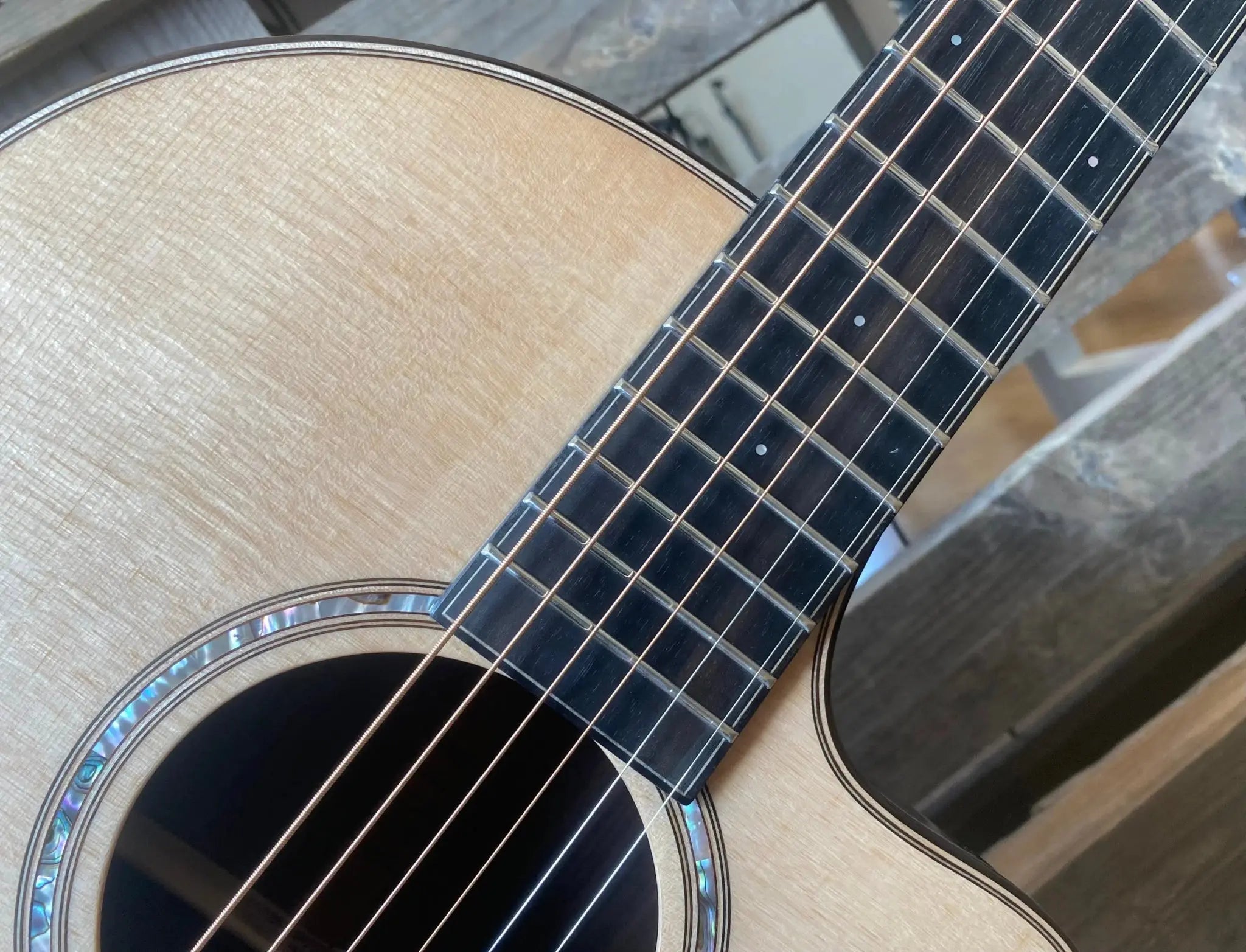 Auden Artist 45 Chester Cutaway Spruce/Rosewood Cutaway. (Free Brad Clarke supernatural system) - Richards Guitars Of Stratford Upon Avon