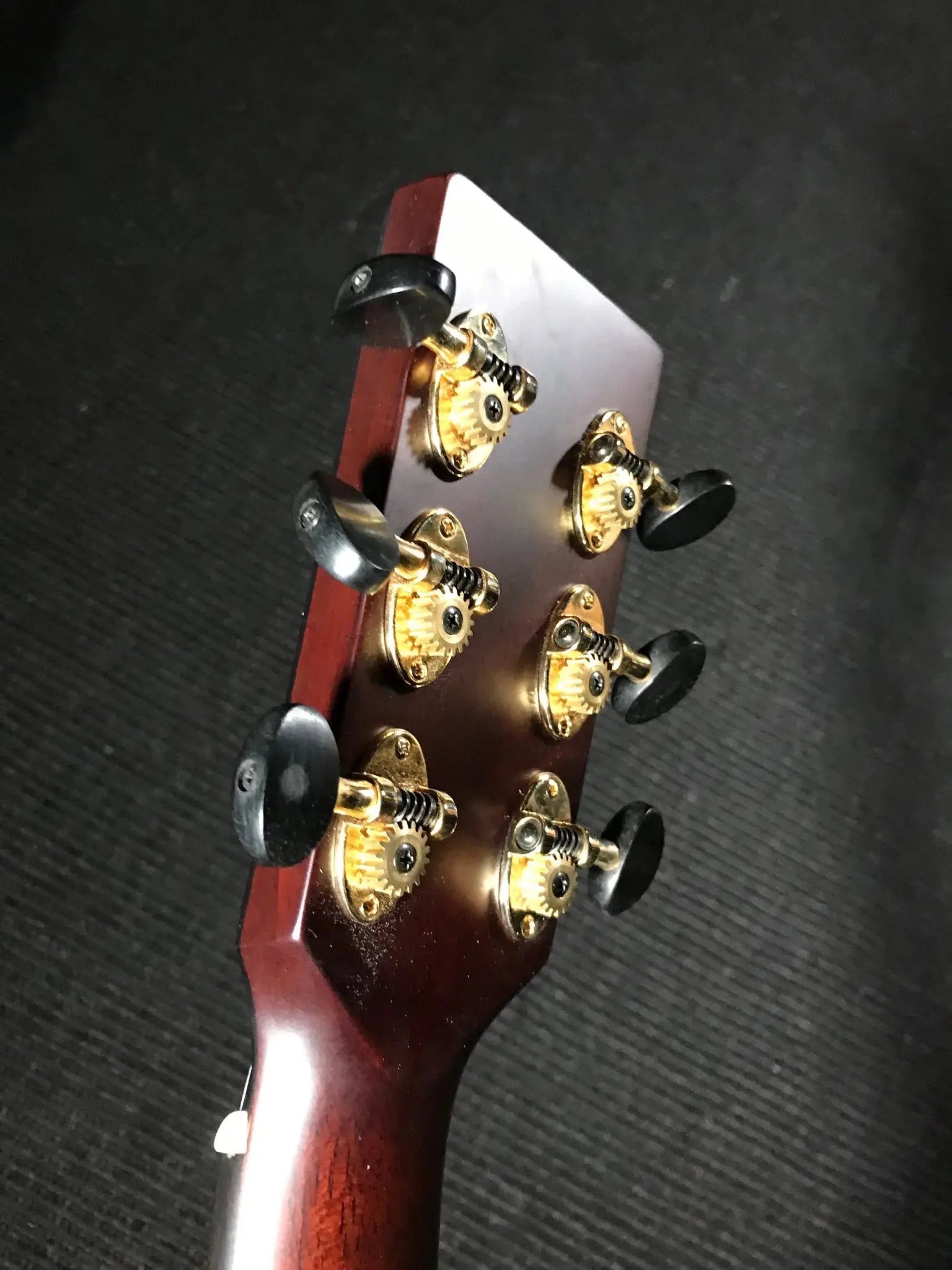 Auden Chester Rosewood Series Fully Body Cedar Top Electro Acoustic Guitar - Richards Guitars Of Stratford Upon Avon