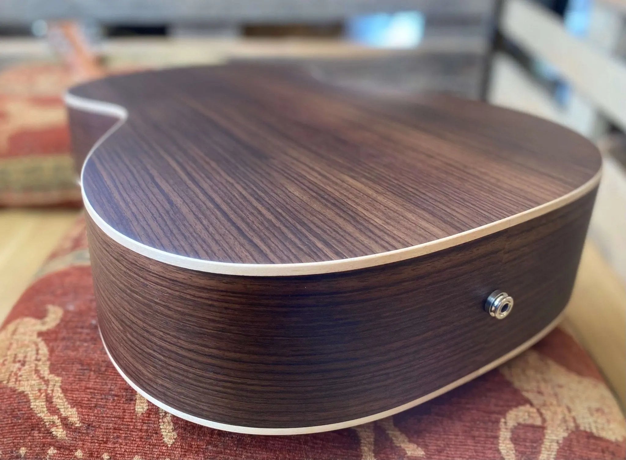 Auden Neo 45 Chester Cedar/Rosewood Full body. - Richards Guitars Of Stratford Upon Avon