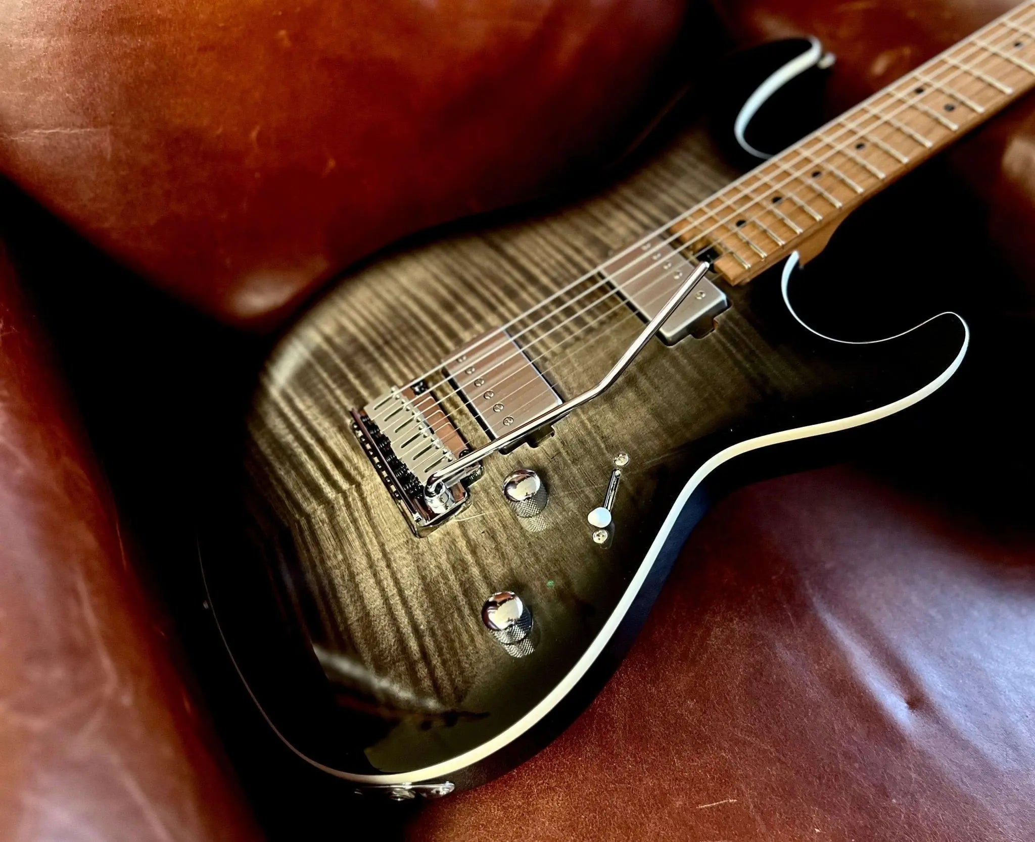 Cort G290 FAT II Trans Black Burst - Richards Guitars Of Stratford Upon Avon