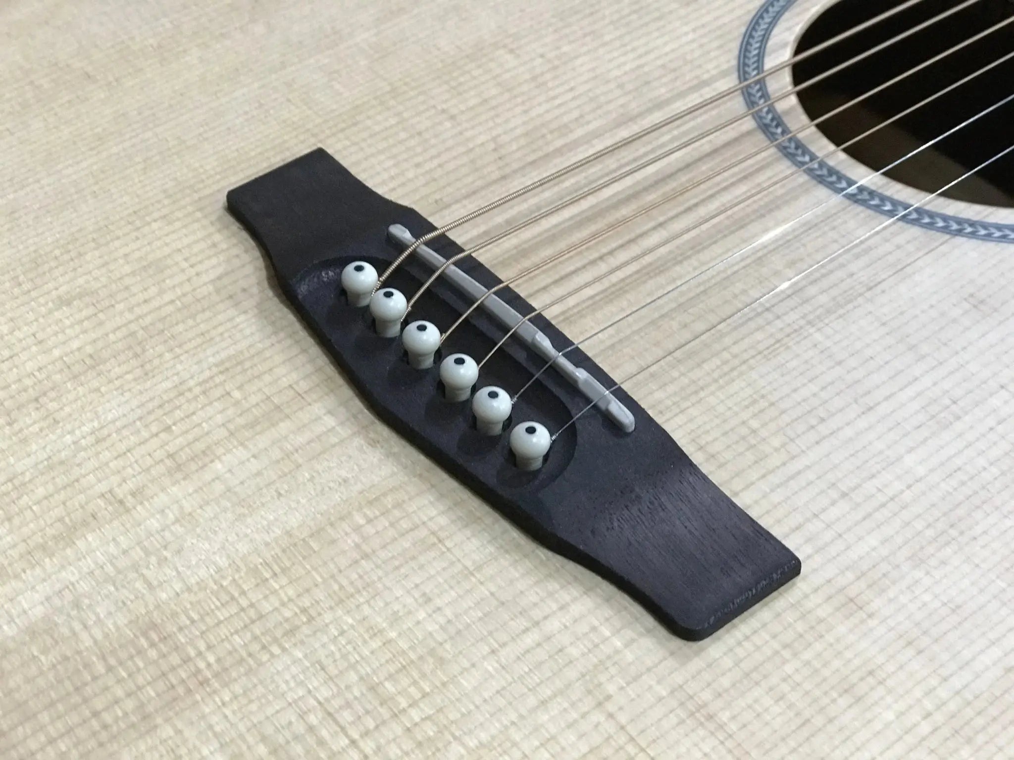 Cort Luce Acoustic Bevel Cut Open Pore - Richards Guitars Of Stratford Upon Avon