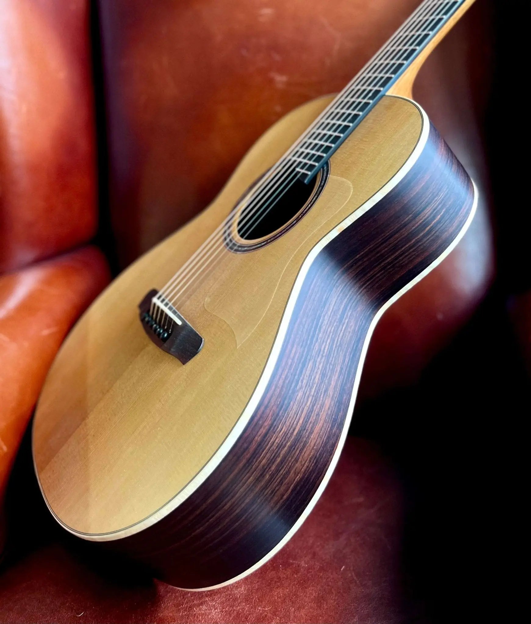 Dowina Rosewood OMG SWS Deluxe OM Body Acoustic Guitar - Richards Guitars Of Stratford Upon Avon