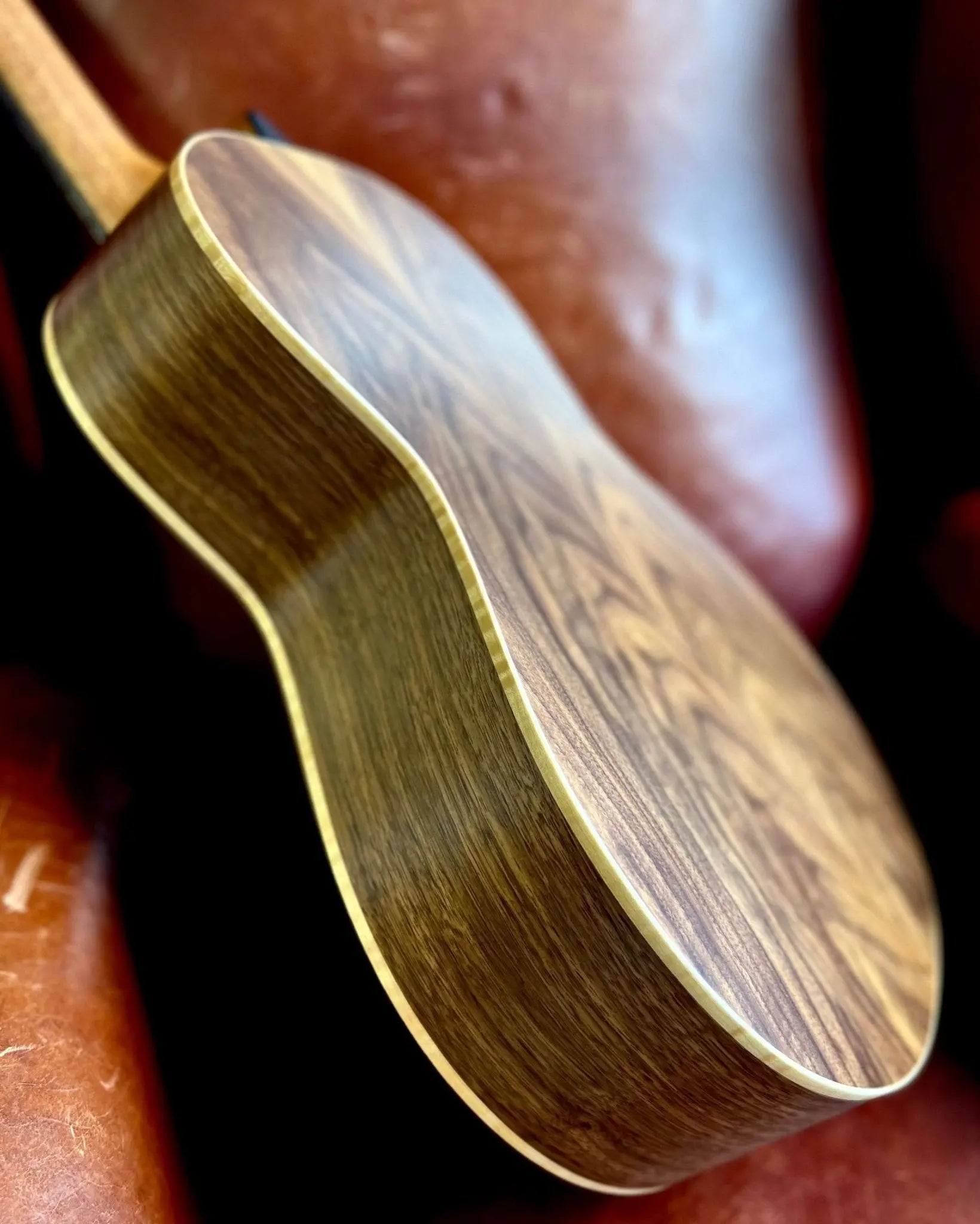 Dowina Walnut OMG Deluxe (Torrified Semi - Gloss Swiss Moon Spruce) - Richards Guitars Of Stratford Upon Avon