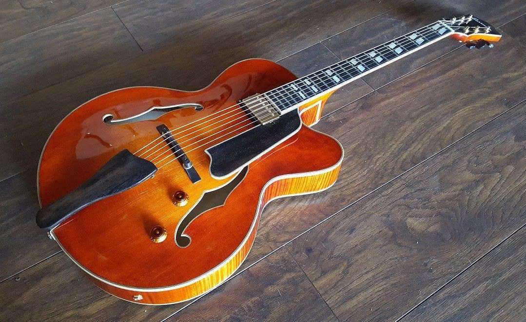 Eastman AR580CE HB (Price inc. Custom Pro Setup Package) - Richards Guitars Of Stratford Upon Avon